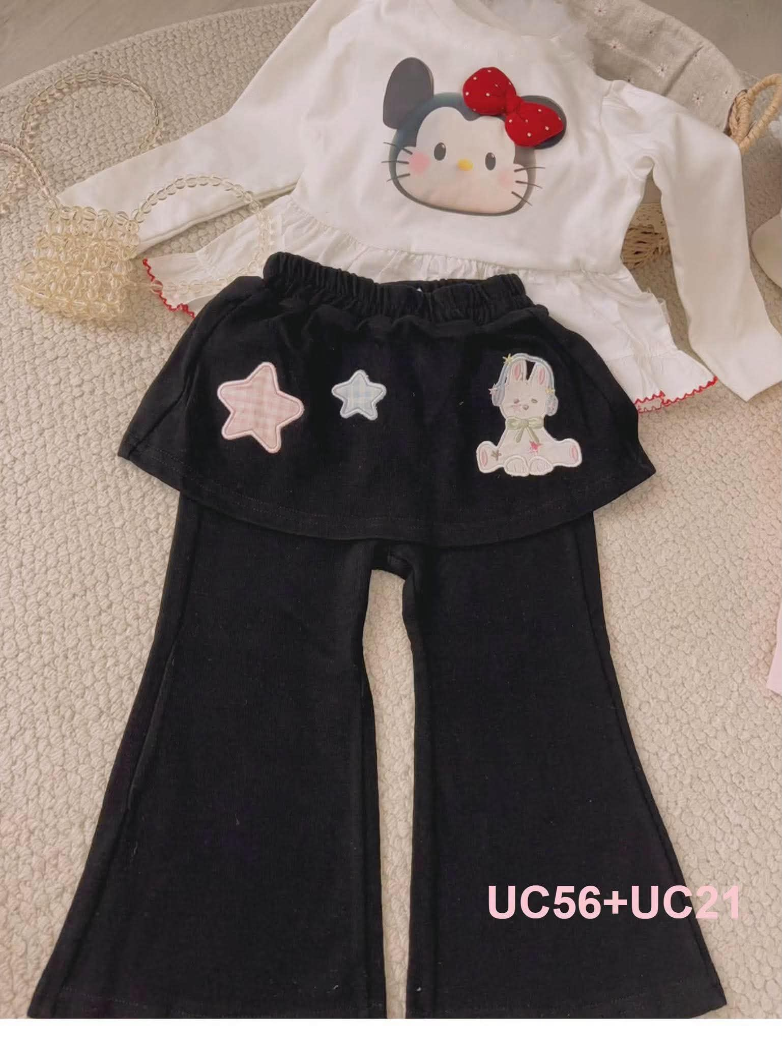 UC56 - Quần ống loe liền váy đính sao và thỏ 3 màu đen hồng xám hãng UCEE 276067 (Sz90-130)