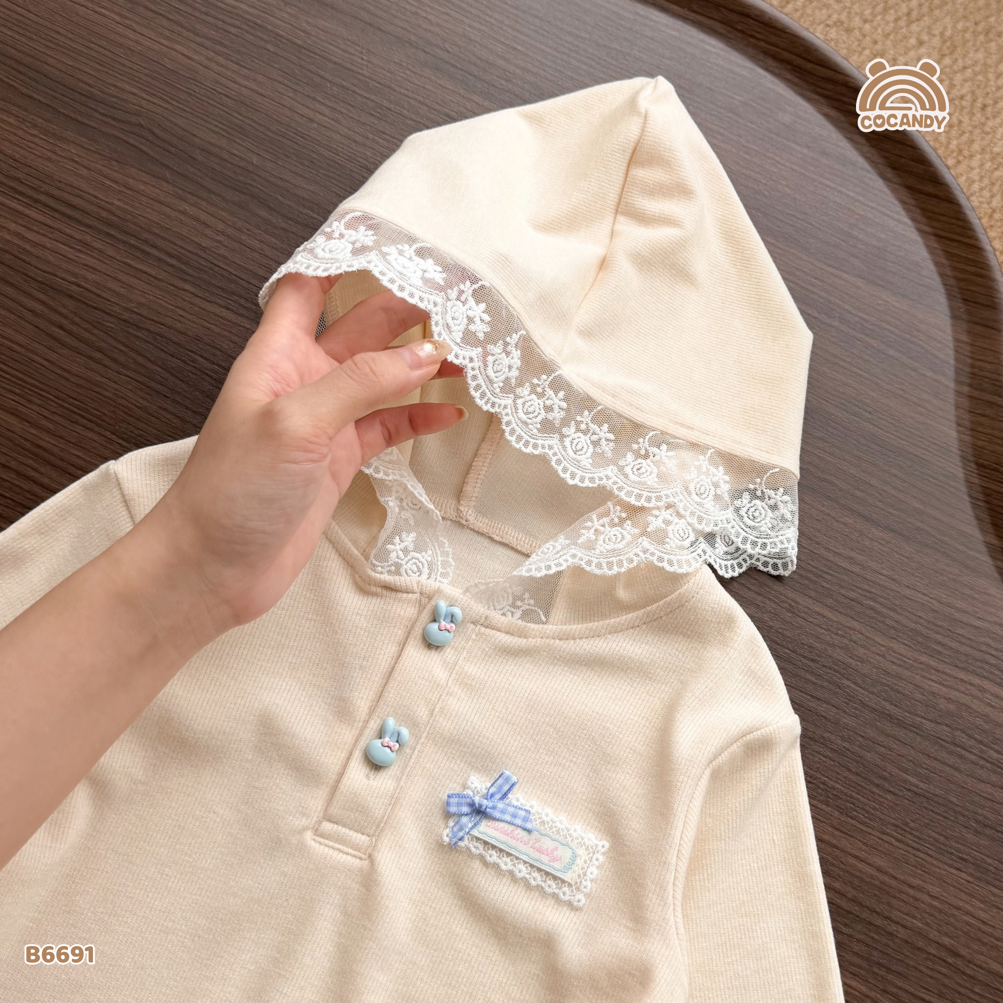 Bộ dài VÀNG phối ren quần loe phối vạt_thumbnail_6