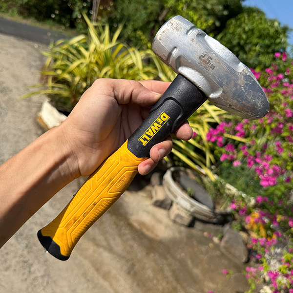 Búa tạ DEWALT model 2.5lbs_thumbnail_4