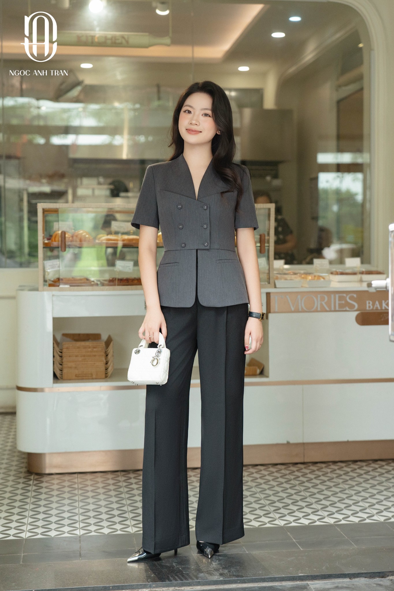 V089 - Áo vest ghi cúc bọc