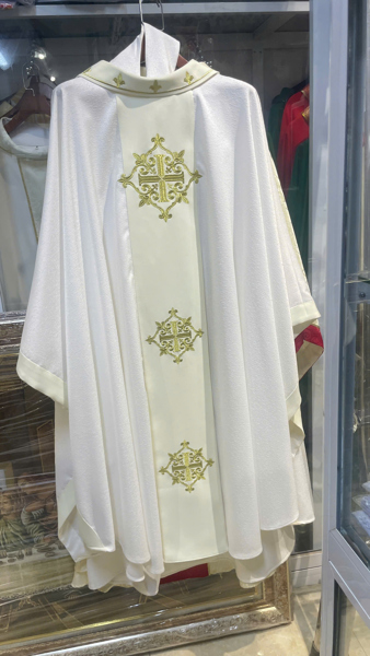 Áo lễ gân trắng thêu cổ tay vuông size M