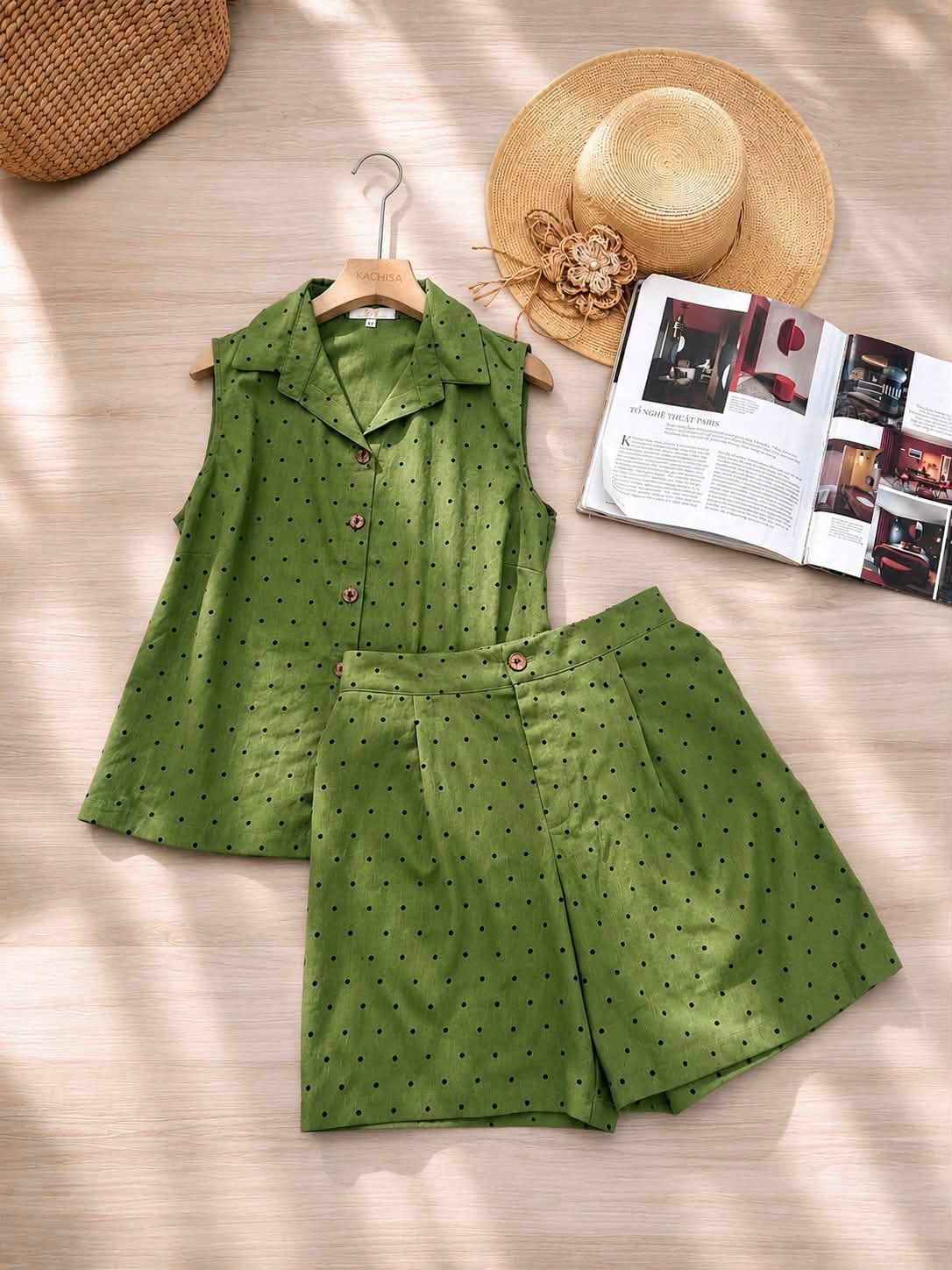 Bộ linen đùi chấm bi áo sơ mi sát nách_thumbnail_6