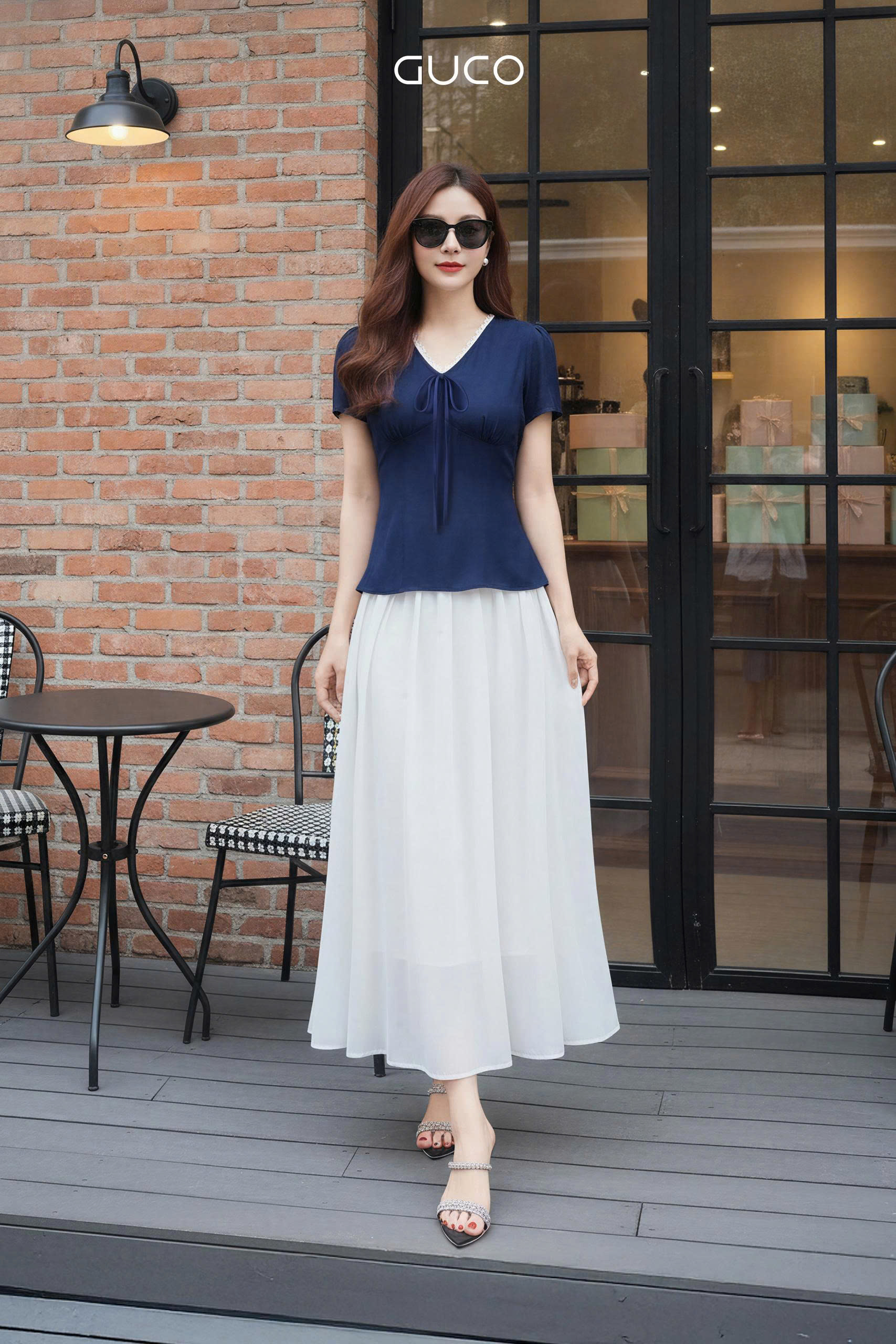 GUCO Áo Xanh Navy Viền Ren Thắt Nơ_thumbnail_2