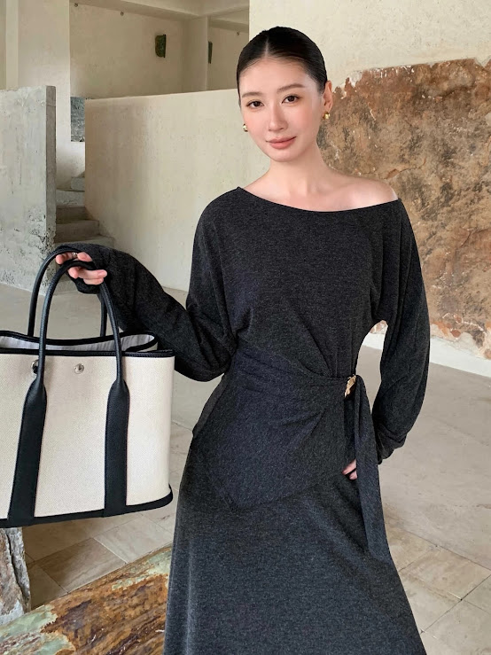Lucas - Set áo len cổ tròn dài tay rúm đính charm kim loại 1 bên + chân váy dáng dài_thumbnail_1