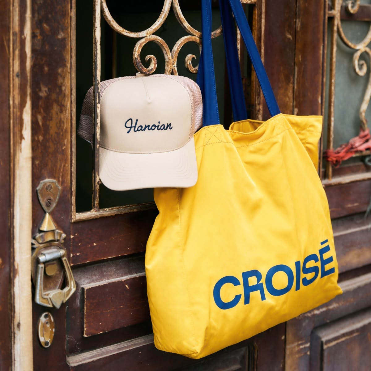 Túi tote CROISÉ vải dù in chữ Xin Chào – 3 màu thời trang: navy, beige, vàng – gấp gọn, nhẹ, tiện dụng, cá tính_thumbnail_12