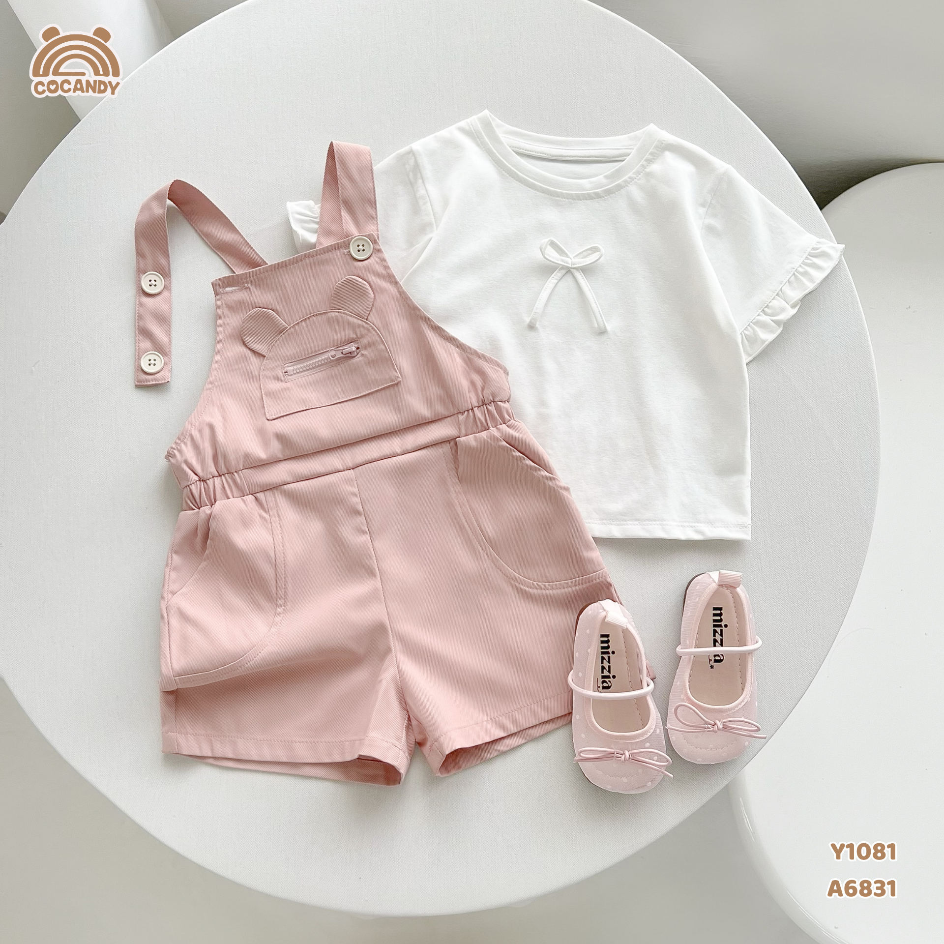 Yếm quần cộc kaki HỒNG túi gấu
