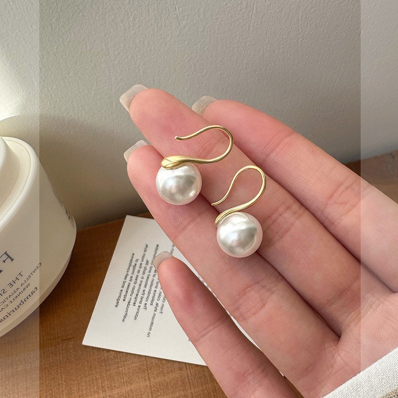 Khuyên tai ngọc trai dành cho nữ, phong cách Hàn Quốc thời thượng, thanh lịch và tinh tế theo phong cách retro, mẫu mới năm 2026