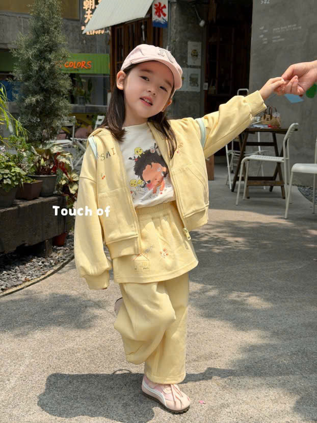 TF04 - Set nỉ gồm áo nỉ màu vàng có mũ kèm quần nỉ váy hãng Touch of | size 90-130