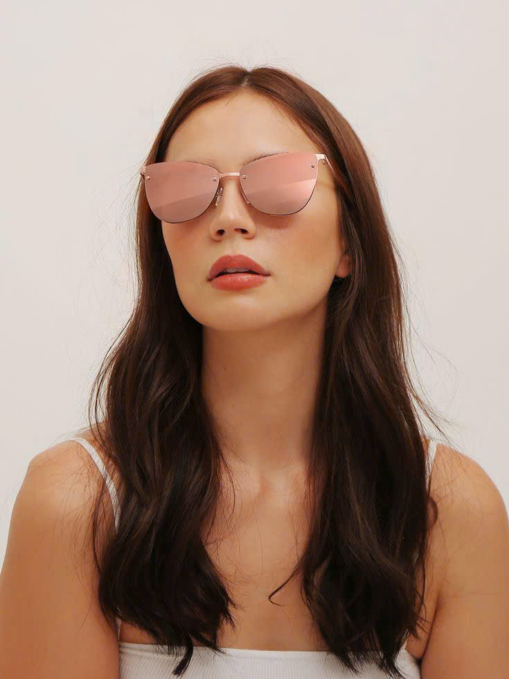 MAT KINH SUNNIES STUDIOS