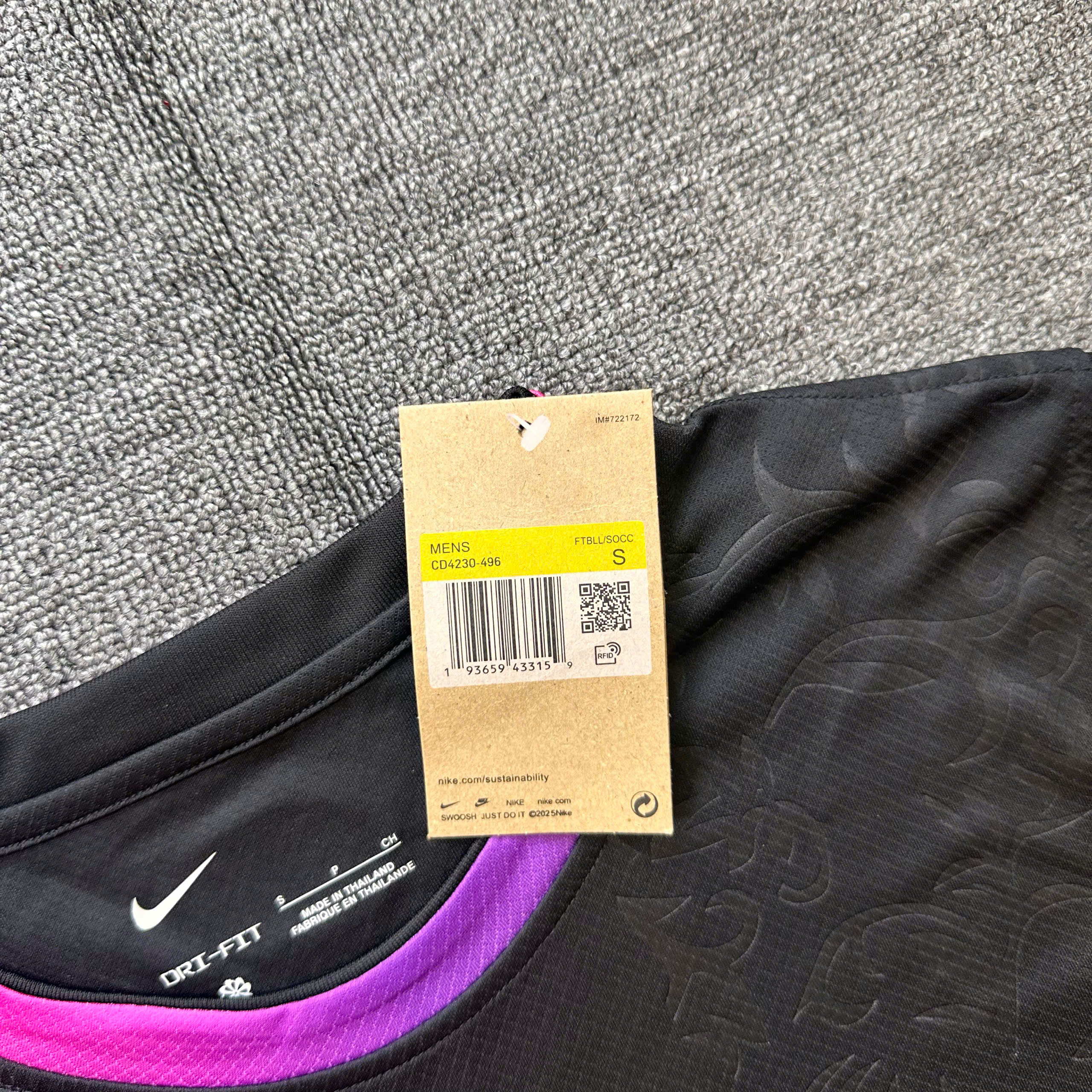 SALE 15 - Size: S_thumbnail_3