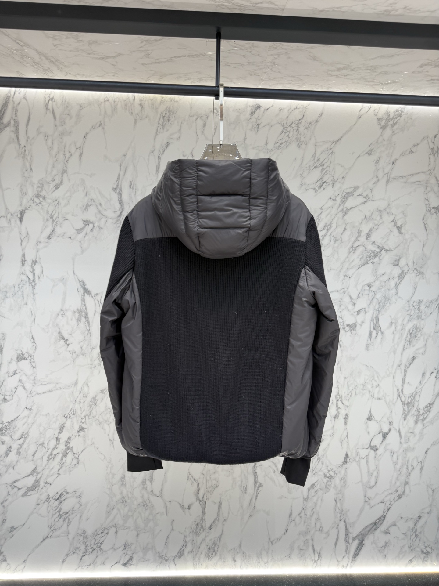 Áo Khoác Moncler