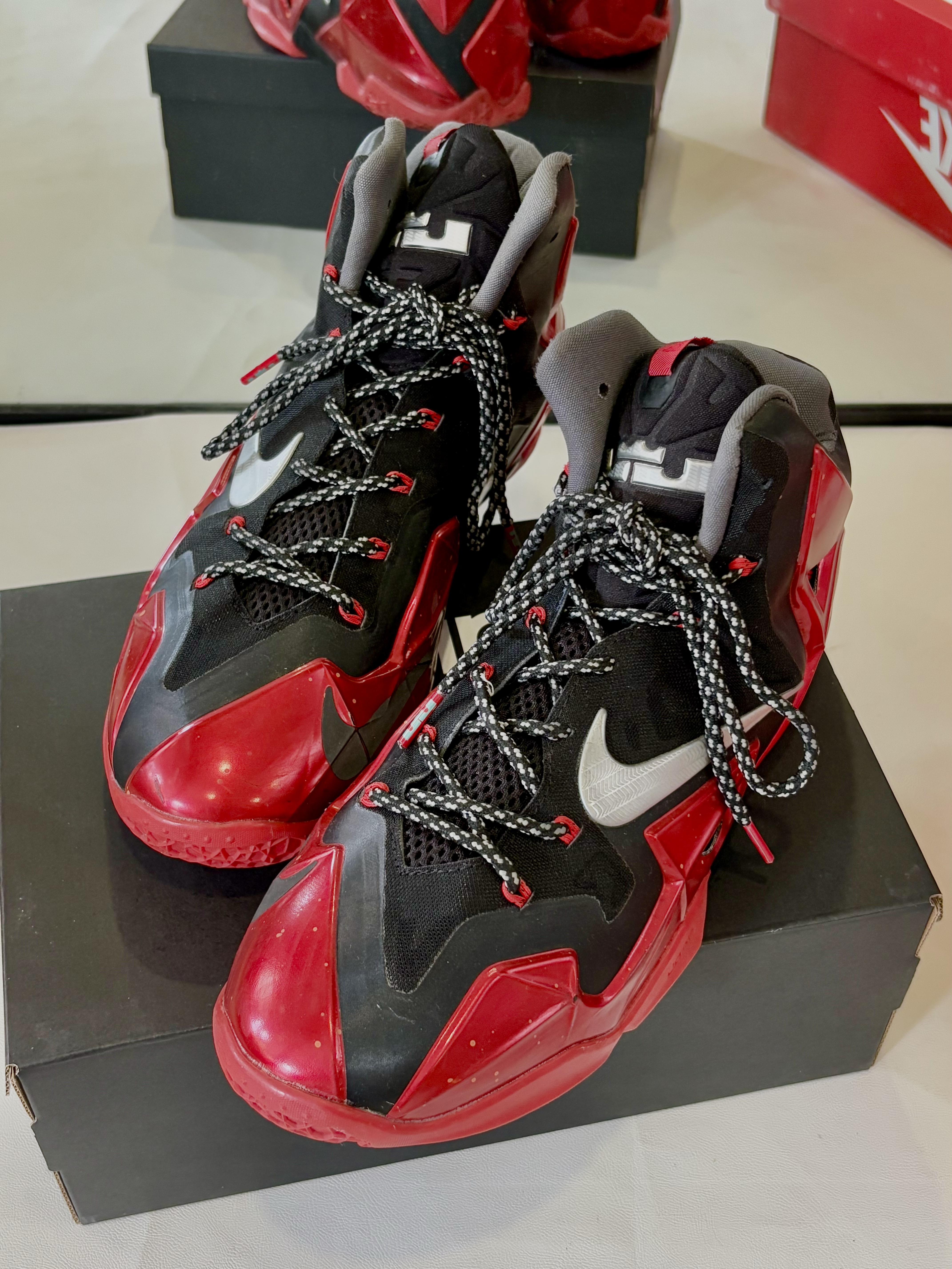 Nike LeBron 11 616175-001