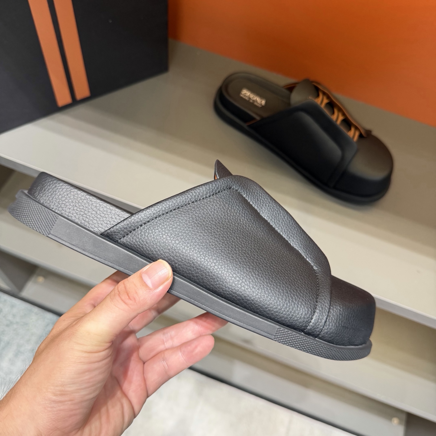 Sục Zegna_thumbnail_6