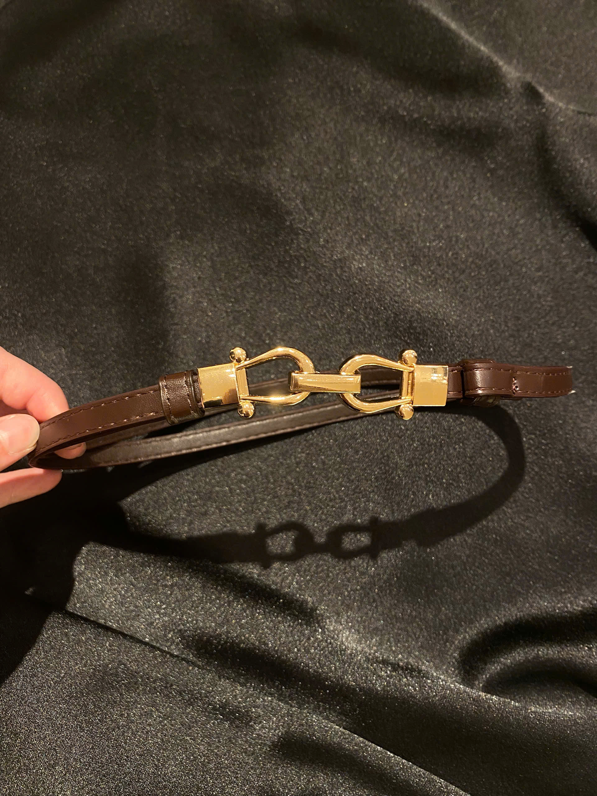 Đai Da Nâu Khóa Ngựa Vàng