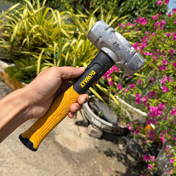 Búa tạ DEWALT model 2.5lbs