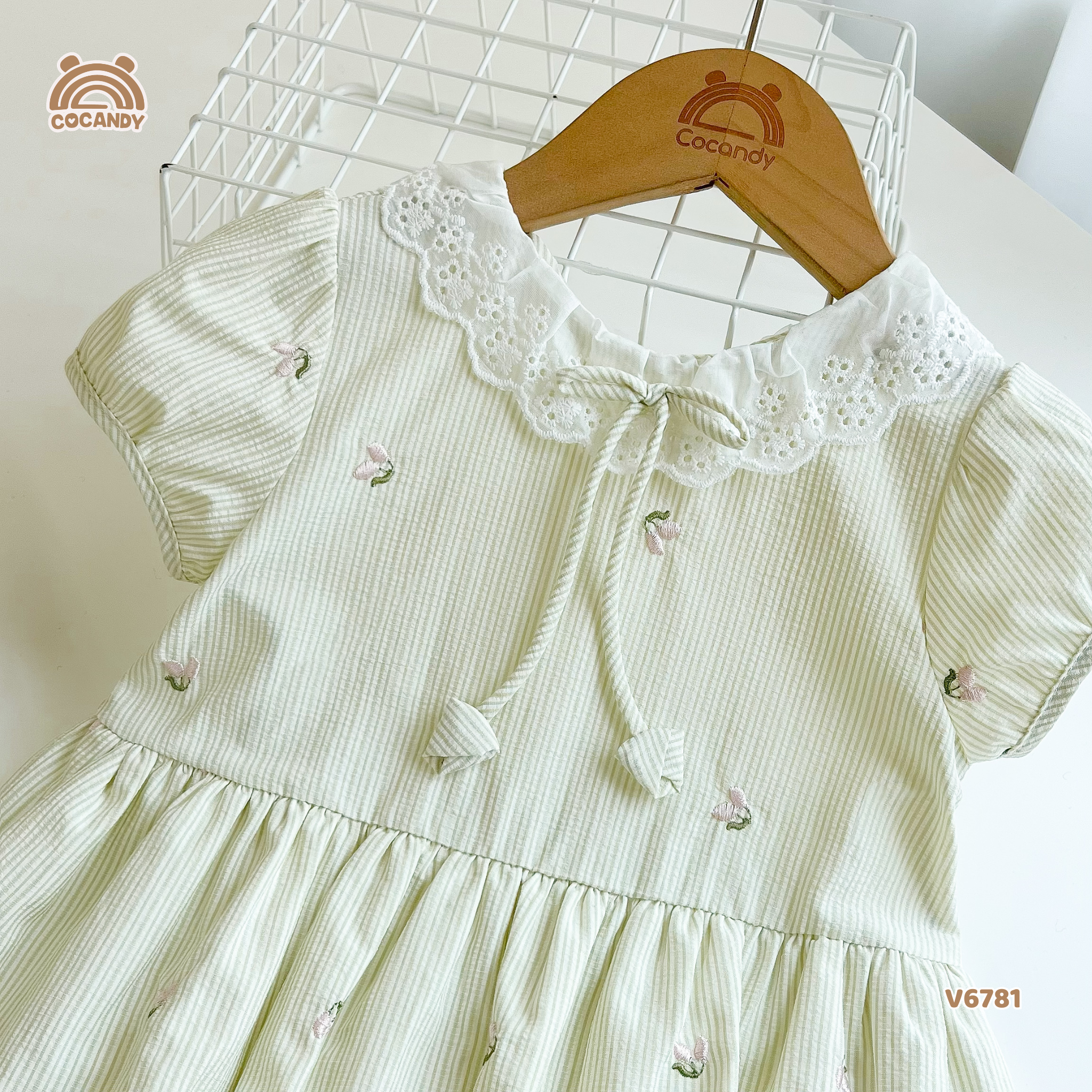 Váy cộc XANH MINT hoa nhí hồng_thumbnail_9