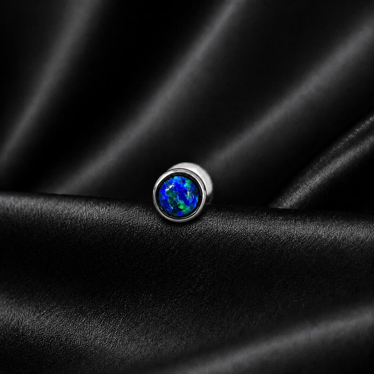 Opal đít dẹt xanh ngọc size 4.