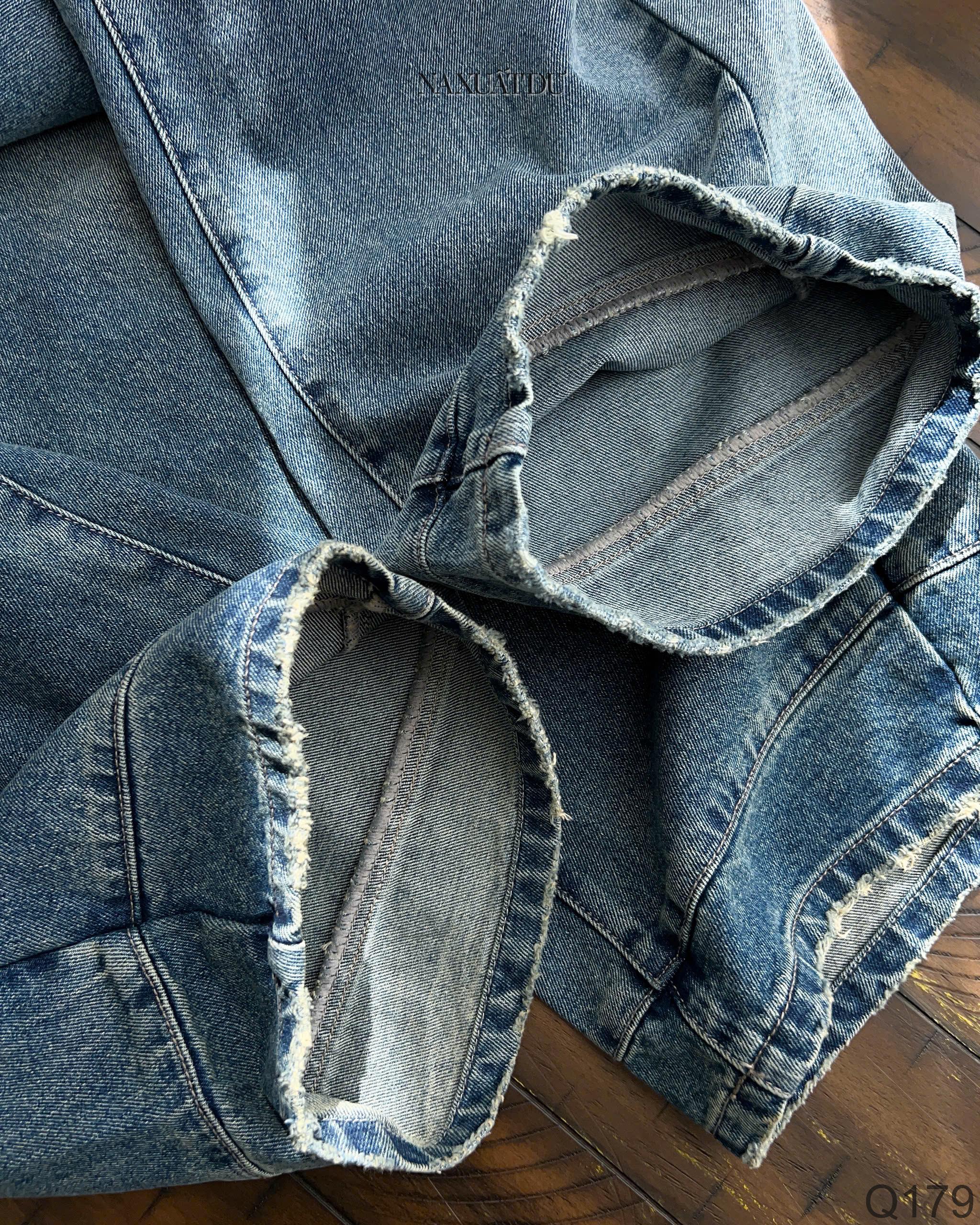 Quần jeans 