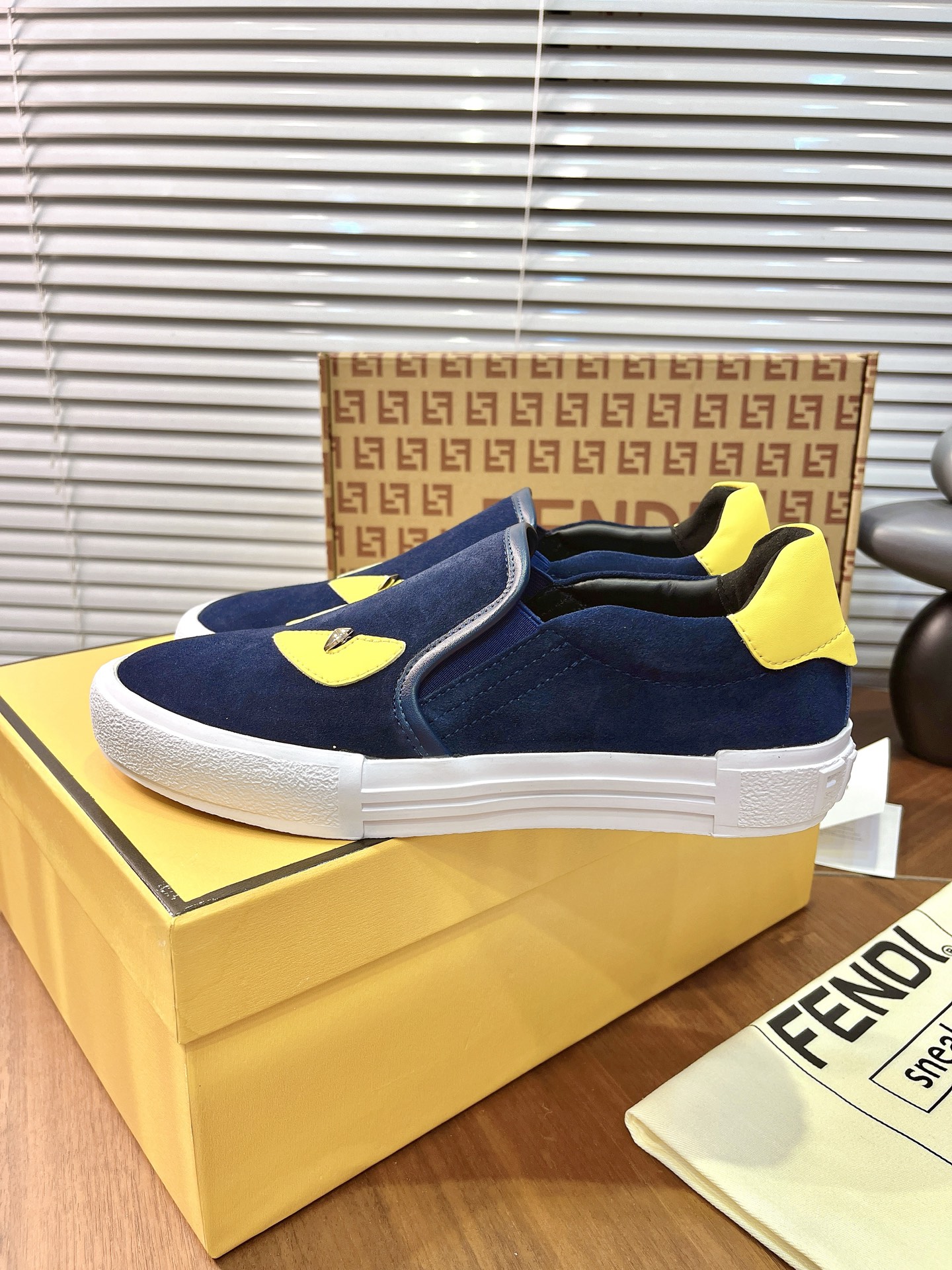 Giày Slipon Fendi_thumbnail_8