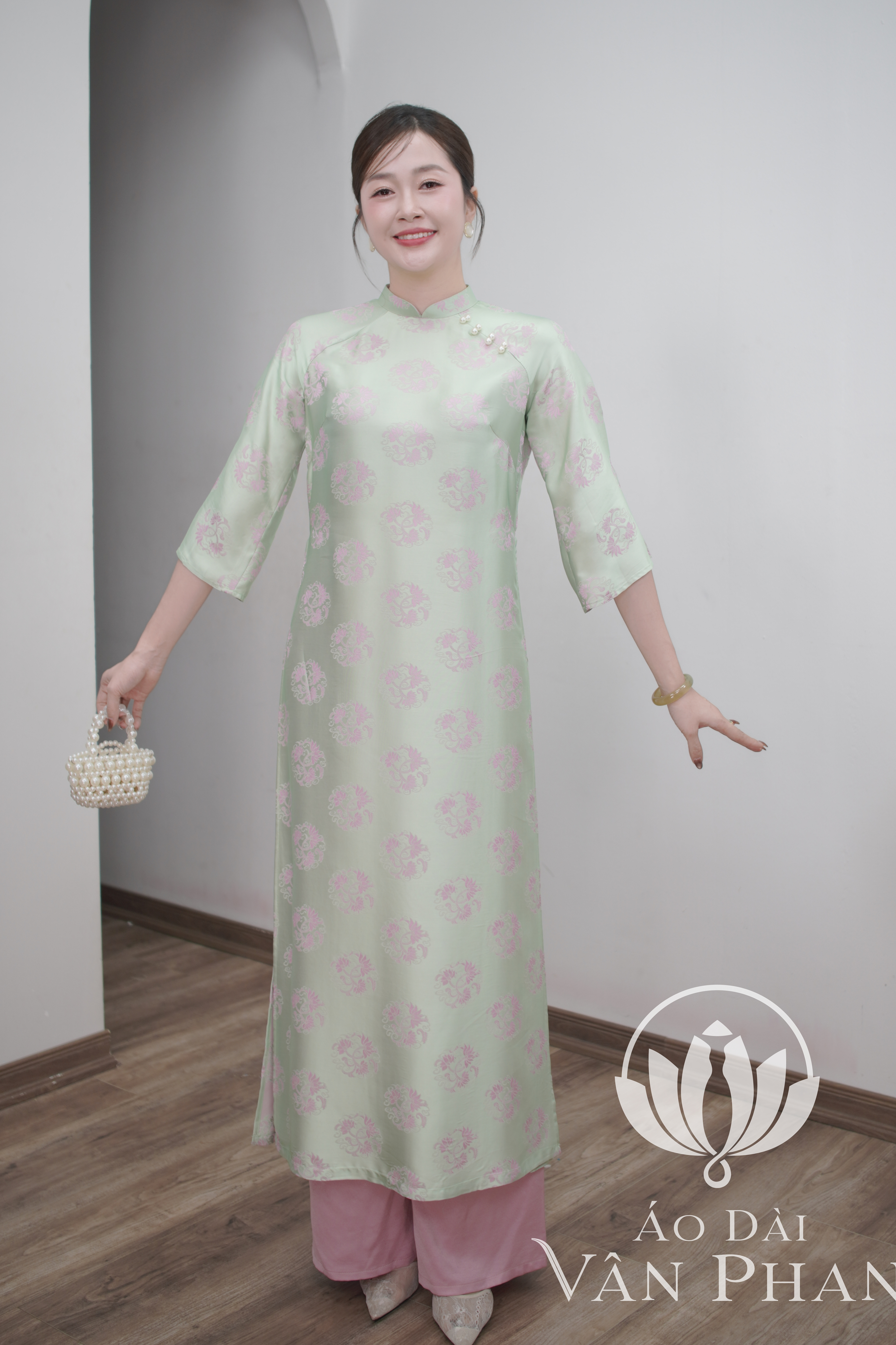 CT406 áo dài cách tân cổ 2p tay loe tơ tằm xanh ngọc_thumbnail_1