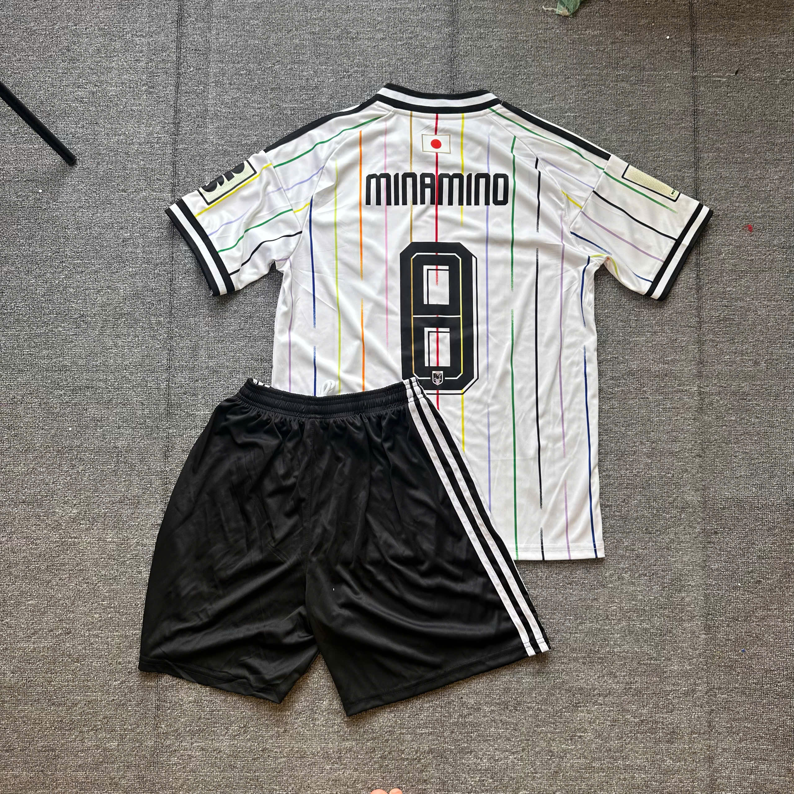 SALE 29 - Size: S