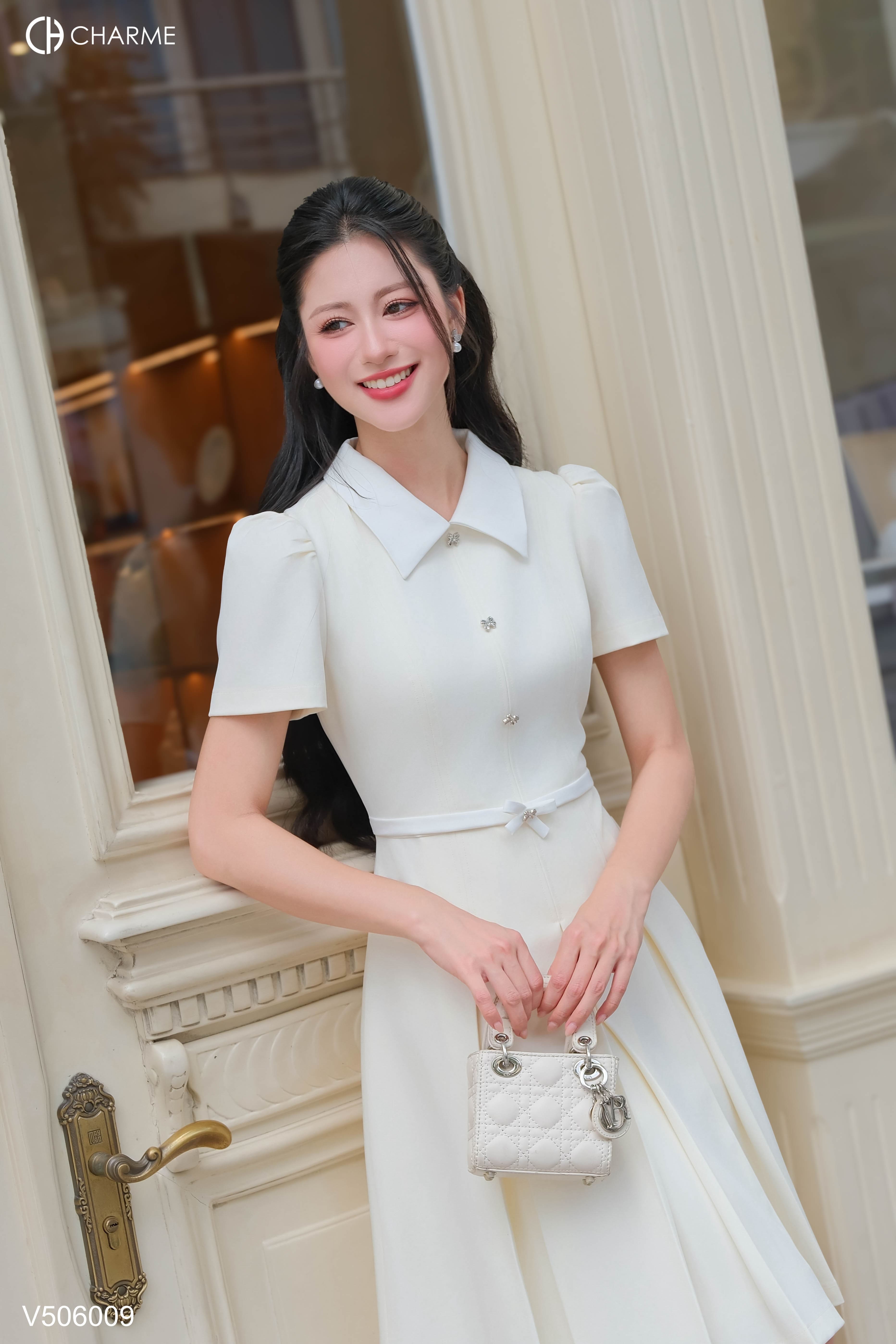 Váy liền phối cổ V nơ eo 506009_thumbnail_5