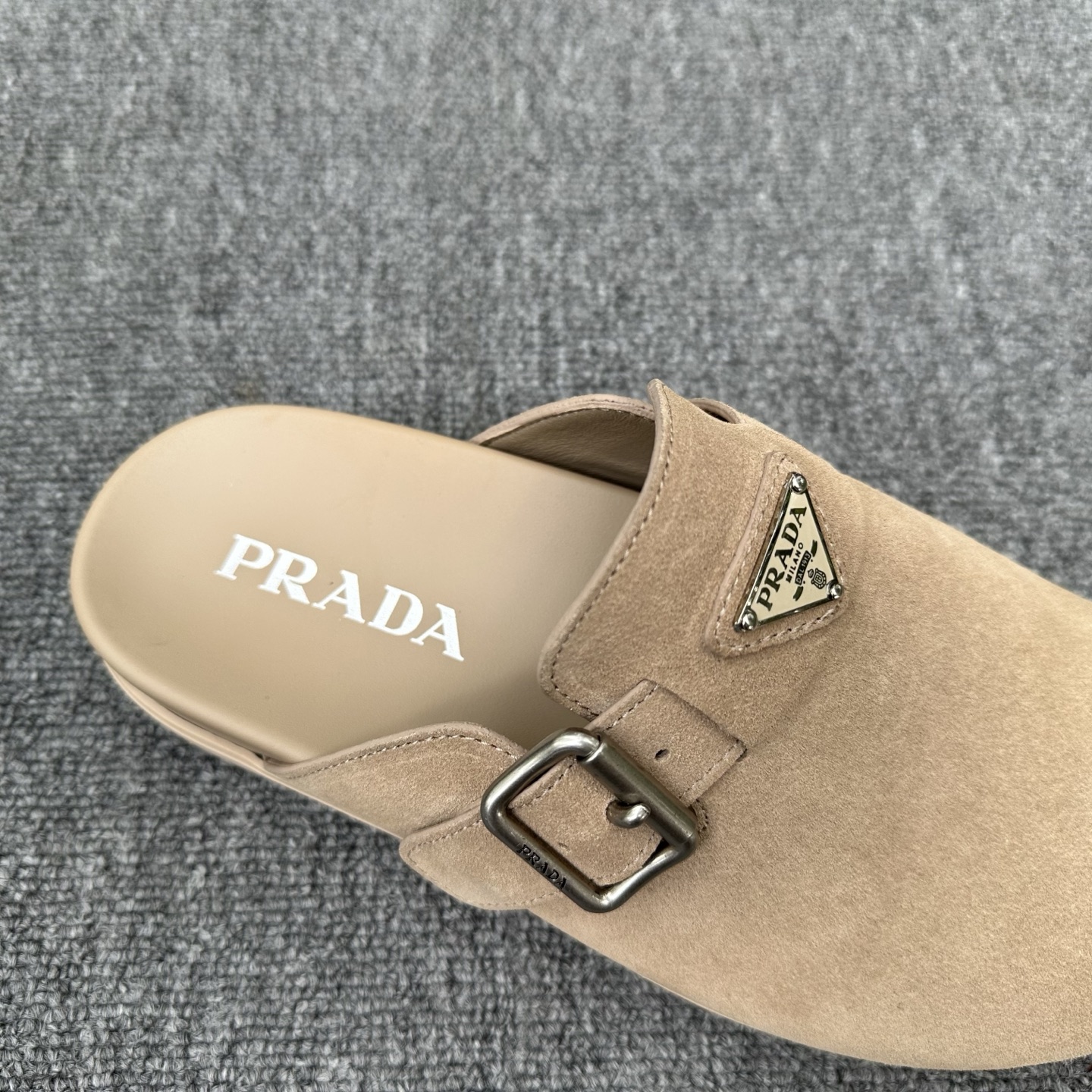 Sục PRADA_thumbnail_4