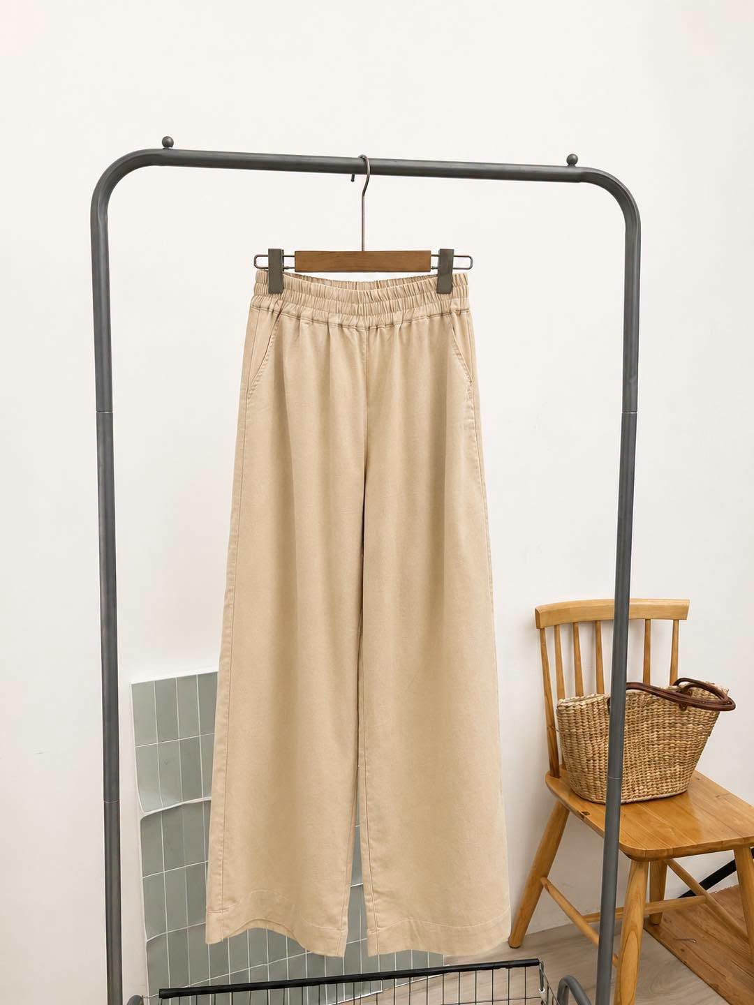 Quần linen bột suông lưng thun_thumbnail_2