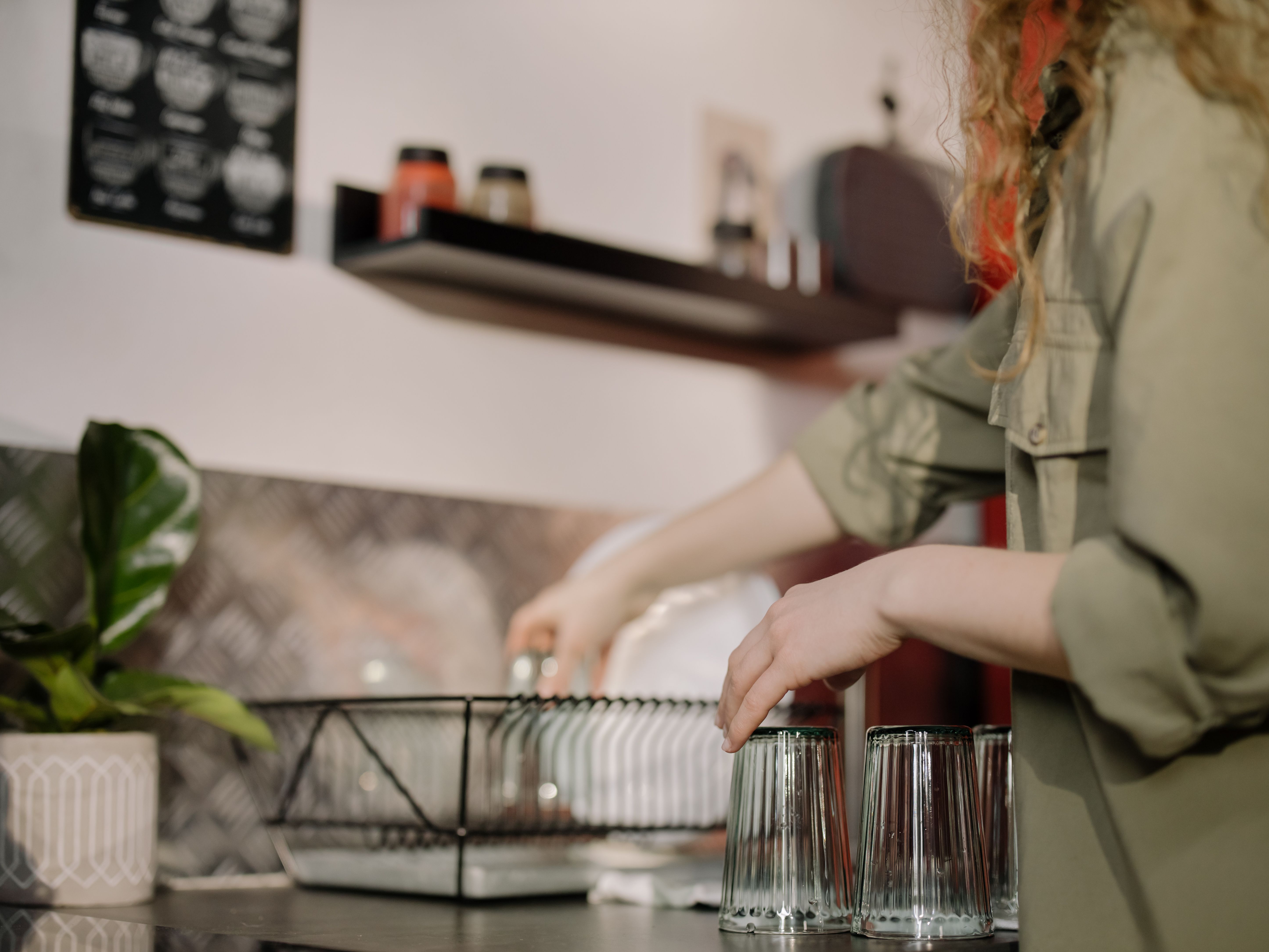 Mẹo vệ sinh nồi chảo nhanh chóng sau mỗi lần nấu