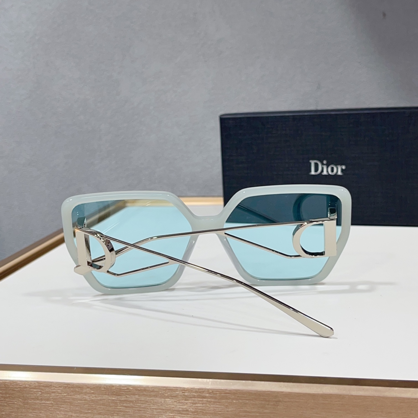 Kính dior_thumbnail_6