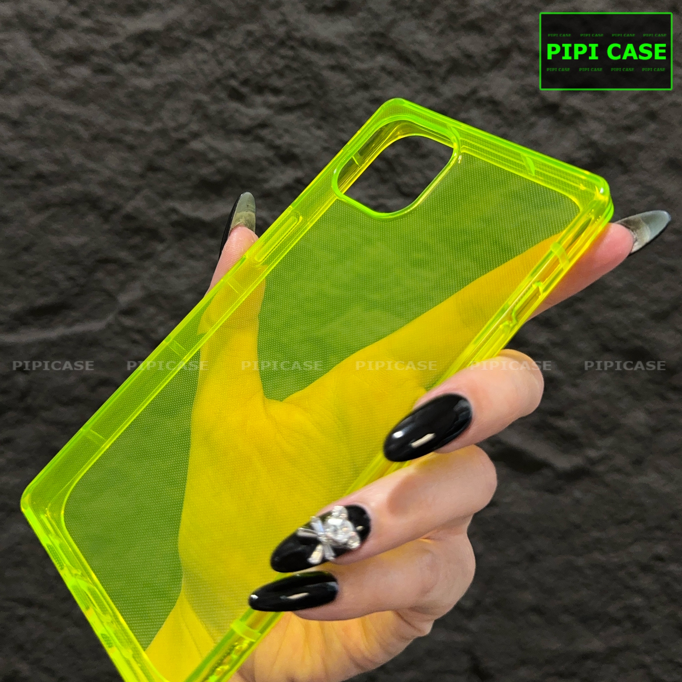 Ốp Lưng iPhone 12 Pro - Layla - Vàng Dạ Quang_thumbnail_5