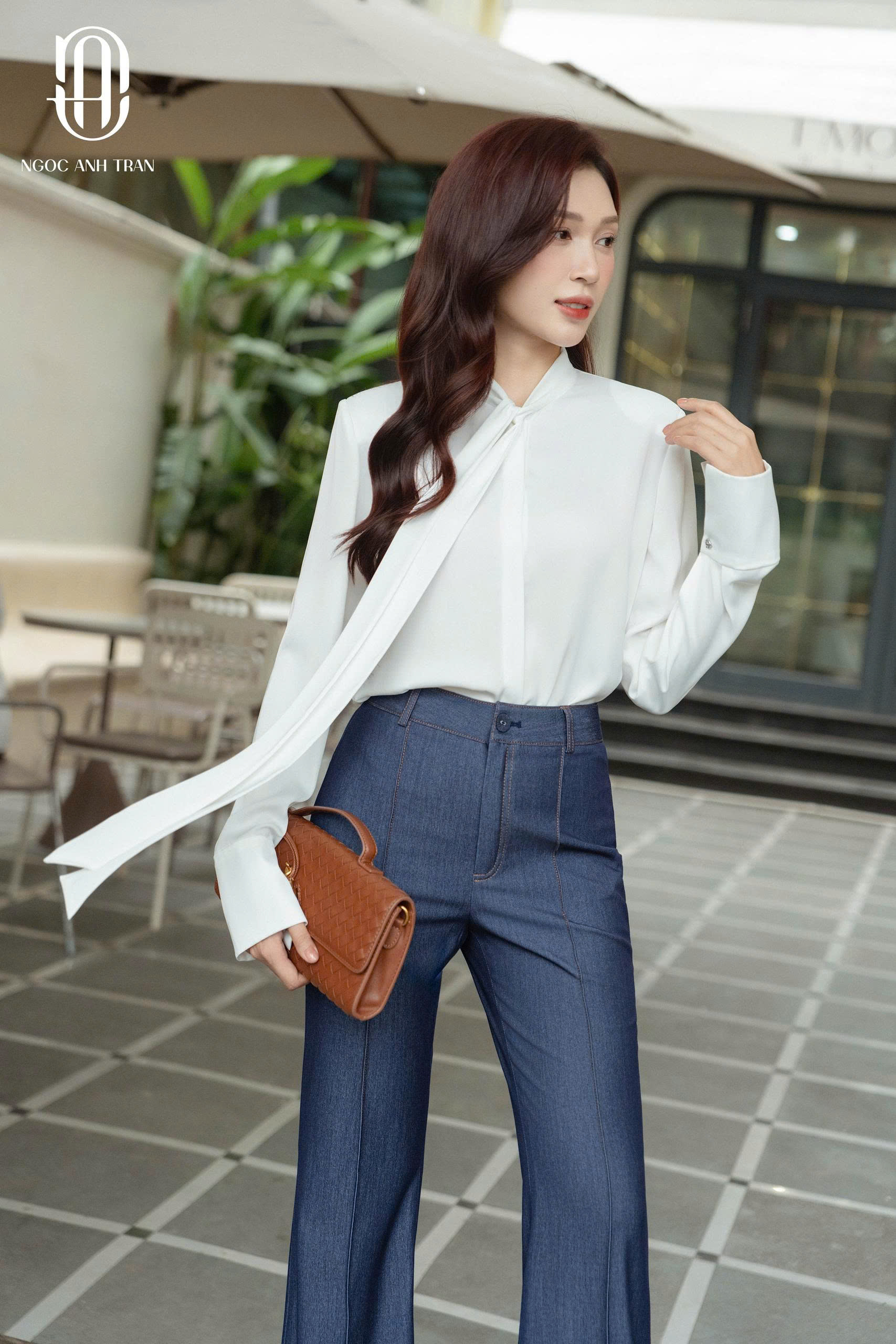 A294 - Sơ mi lụa trắng thắt nơ