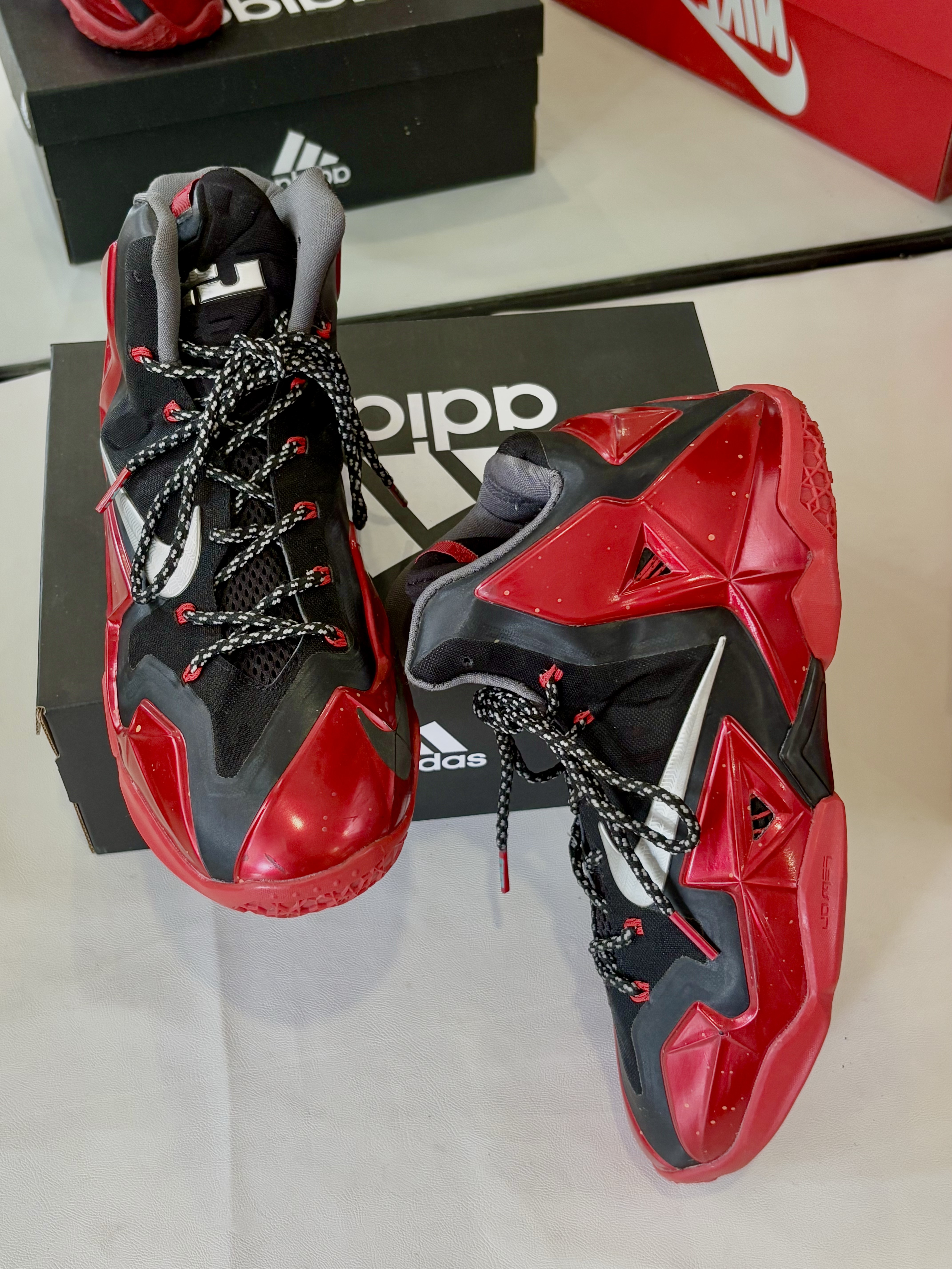 Nike LeBron 11 616175-001_thumbnail_4