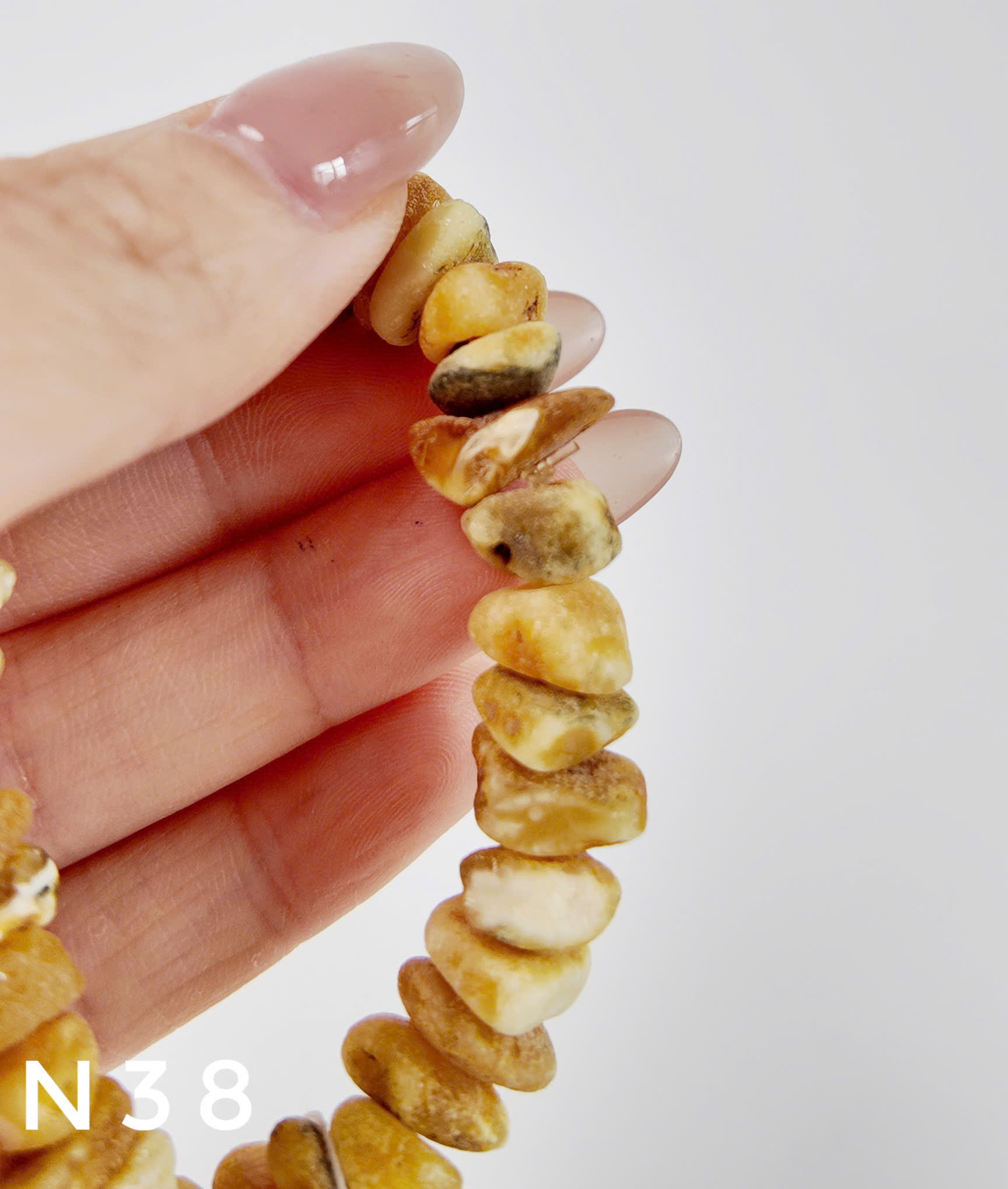 Lắc Tay Hổ Phách Mật Bạch Thô Dáng Tự Nhiên Size Nhỏ – N38