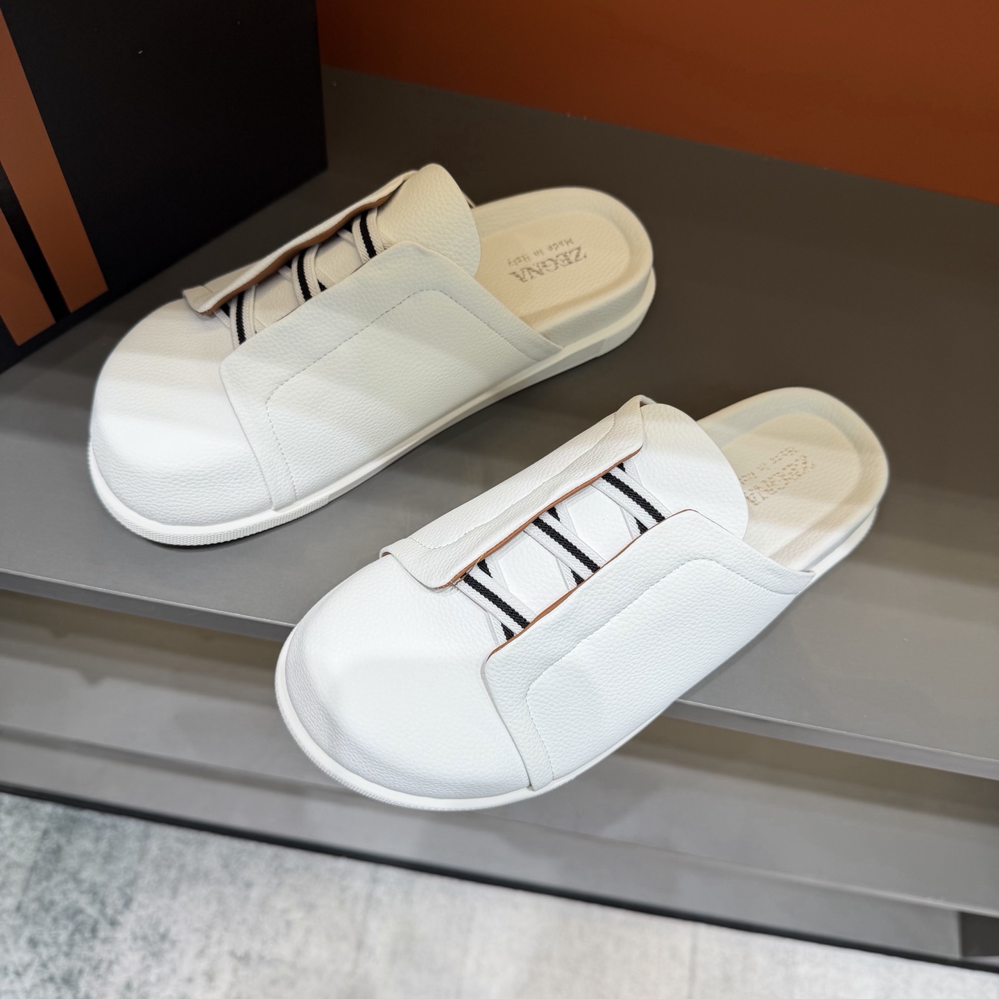 Sục Zegna_thumbnail_3