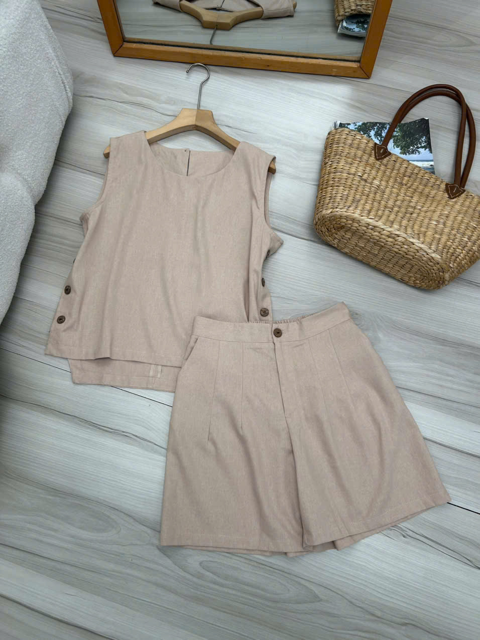 Set đùi Linen bột áo sát nách phối nút_thumbnail_7