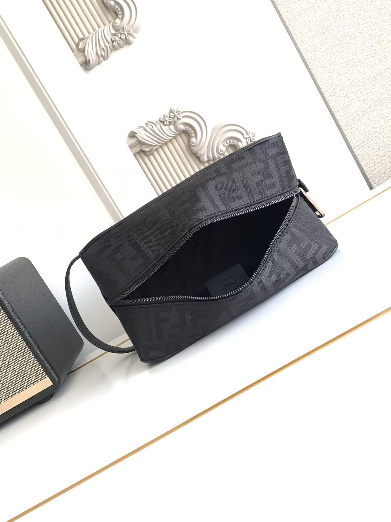Clutch Fendi_thumbnail_4