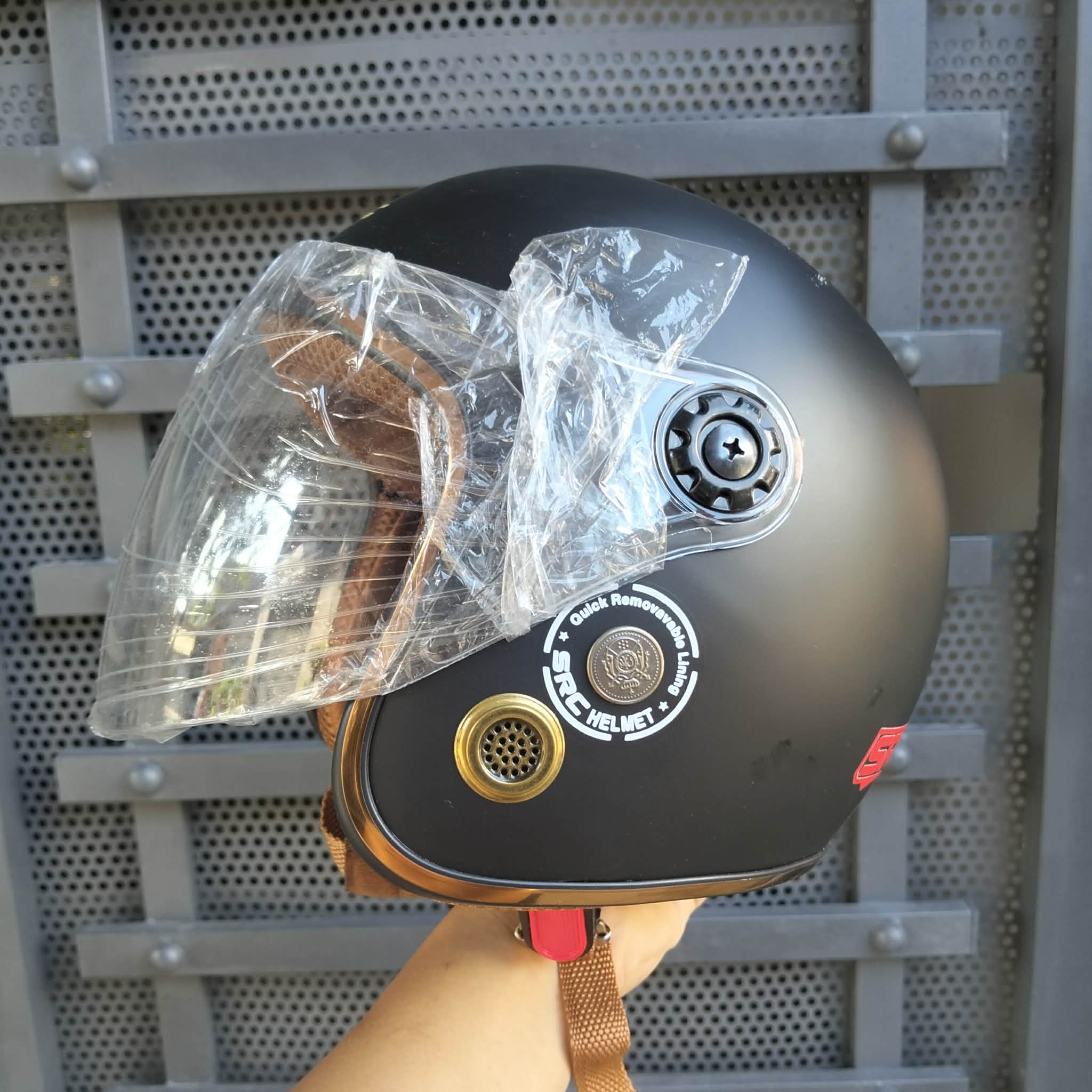 Nón bảo hiểm 3/4 kính dài đen MH01 [ Thanh lý ]