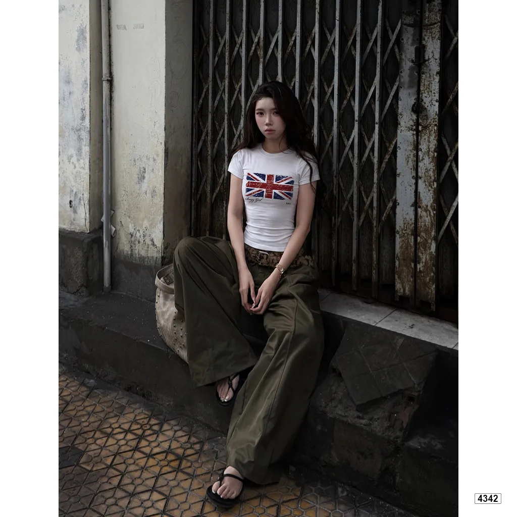 Áo baby tee form ôm lá cờ Beezy 4342_thumbnail_3