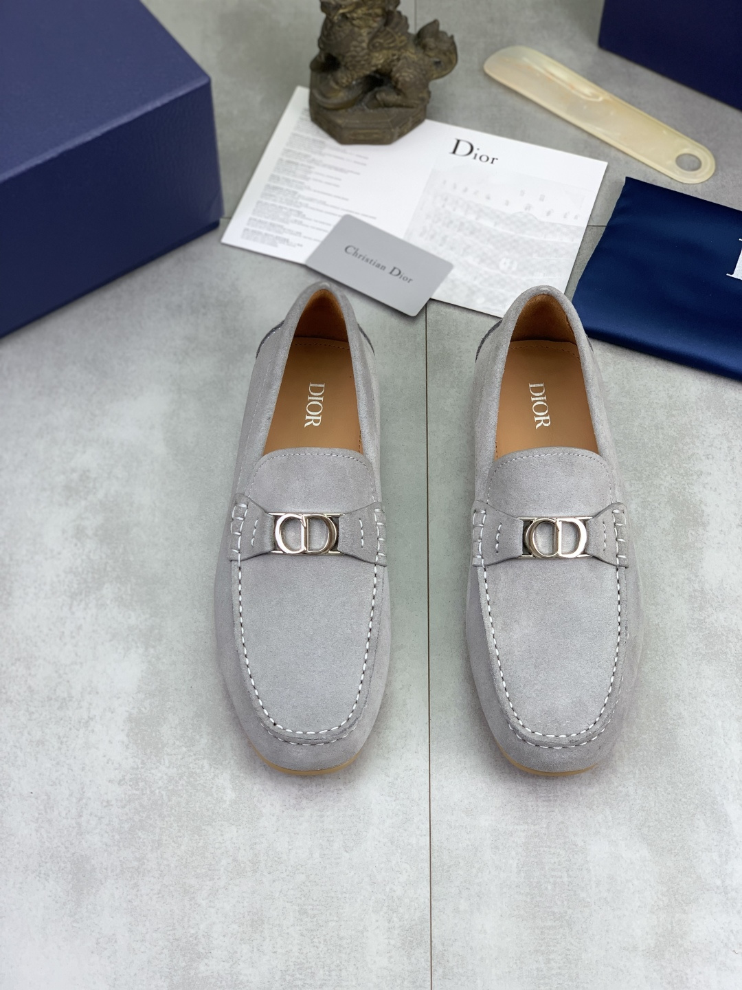 Giày Moca Dior