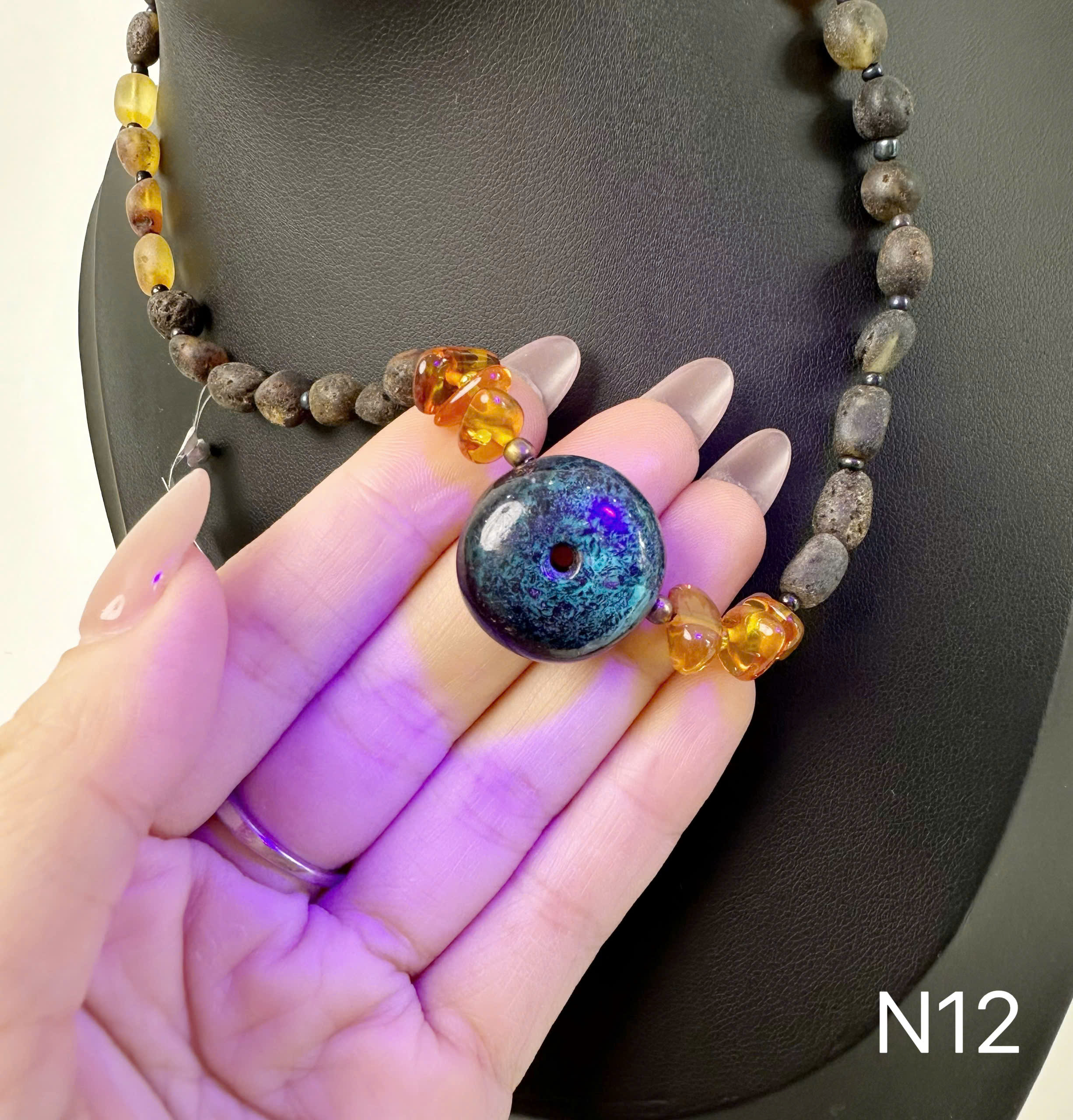 Dây Cổ Hổ Phách Rêu Đầm Lầy Mix Đồng Điếu - N12_thumbnail_4