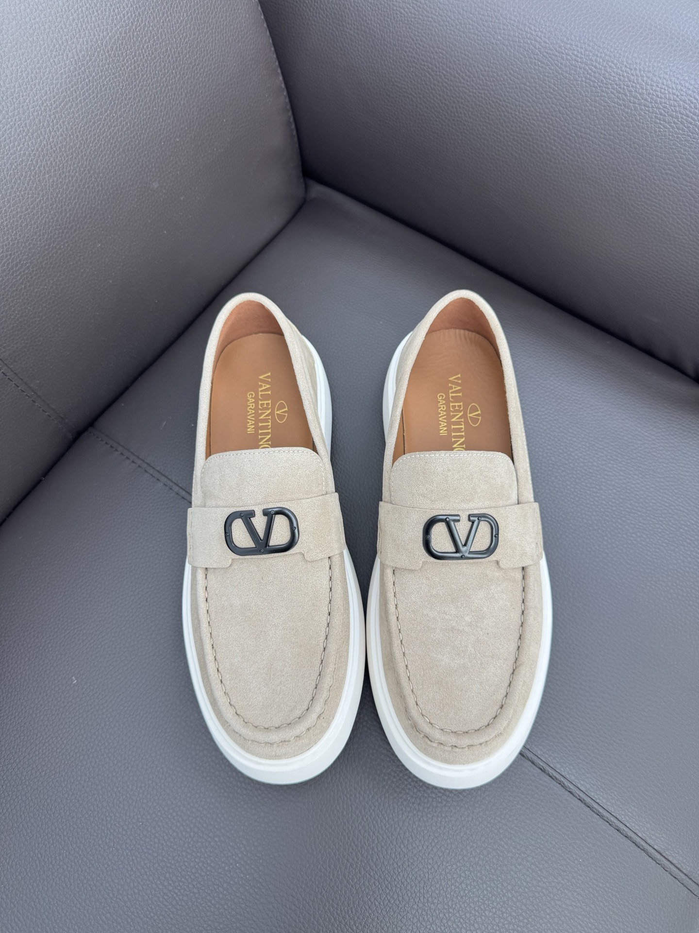 Giày Slipon Valentino (VLTN)