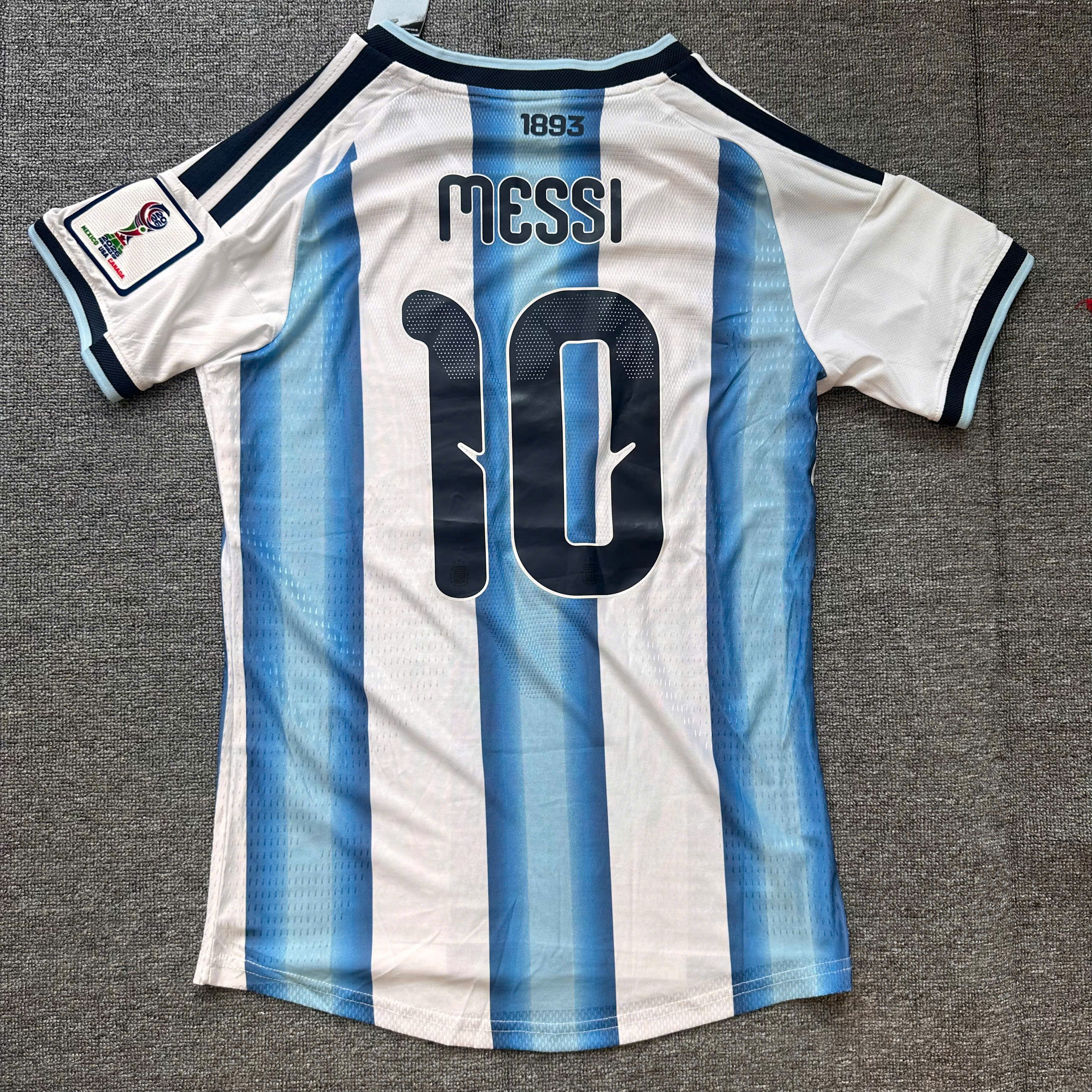 SALE 31 - Size: S