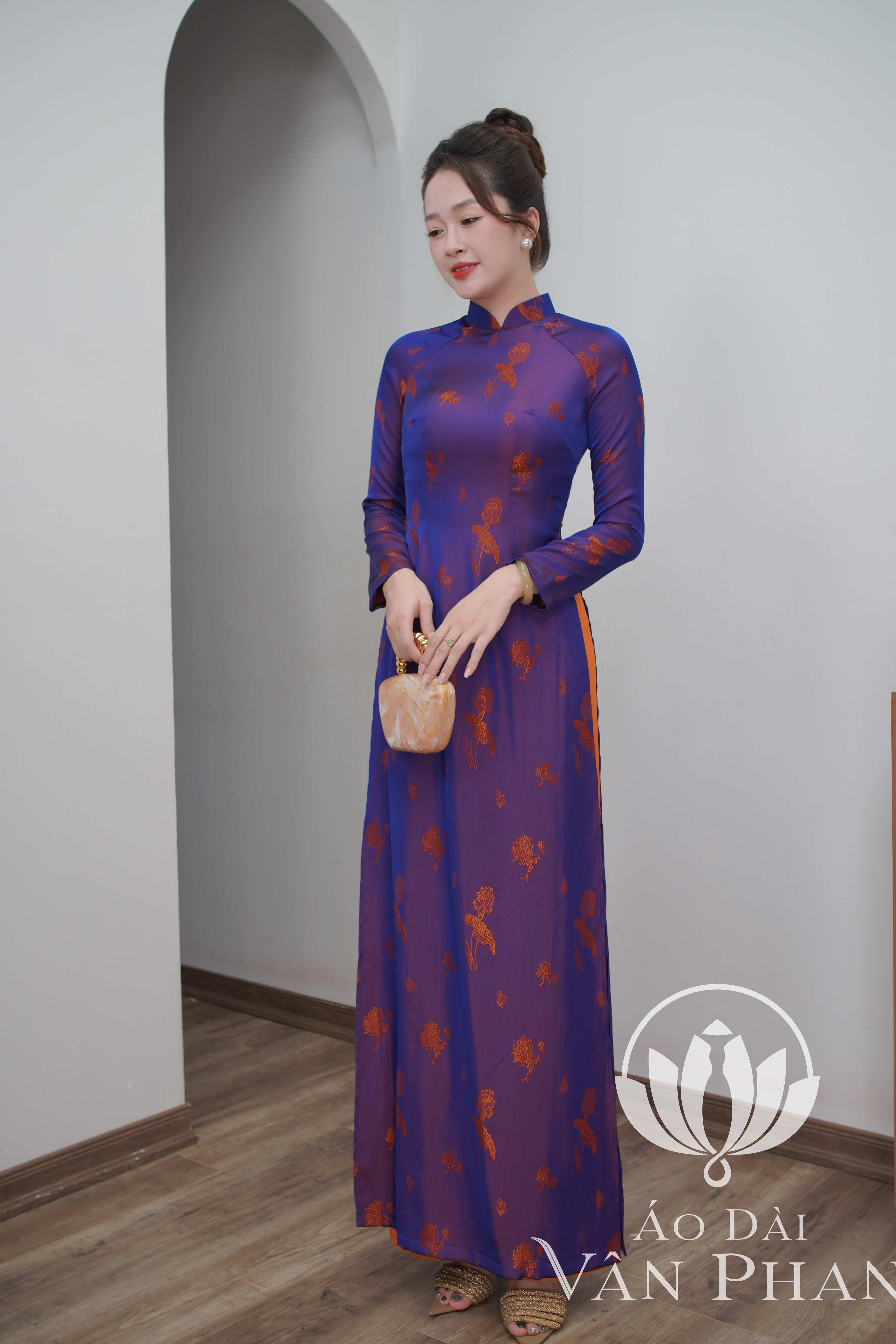 A3357 áo dài cổ 3p tay dài tơ tằm nha xá tím ánh cam_thumbnail_1