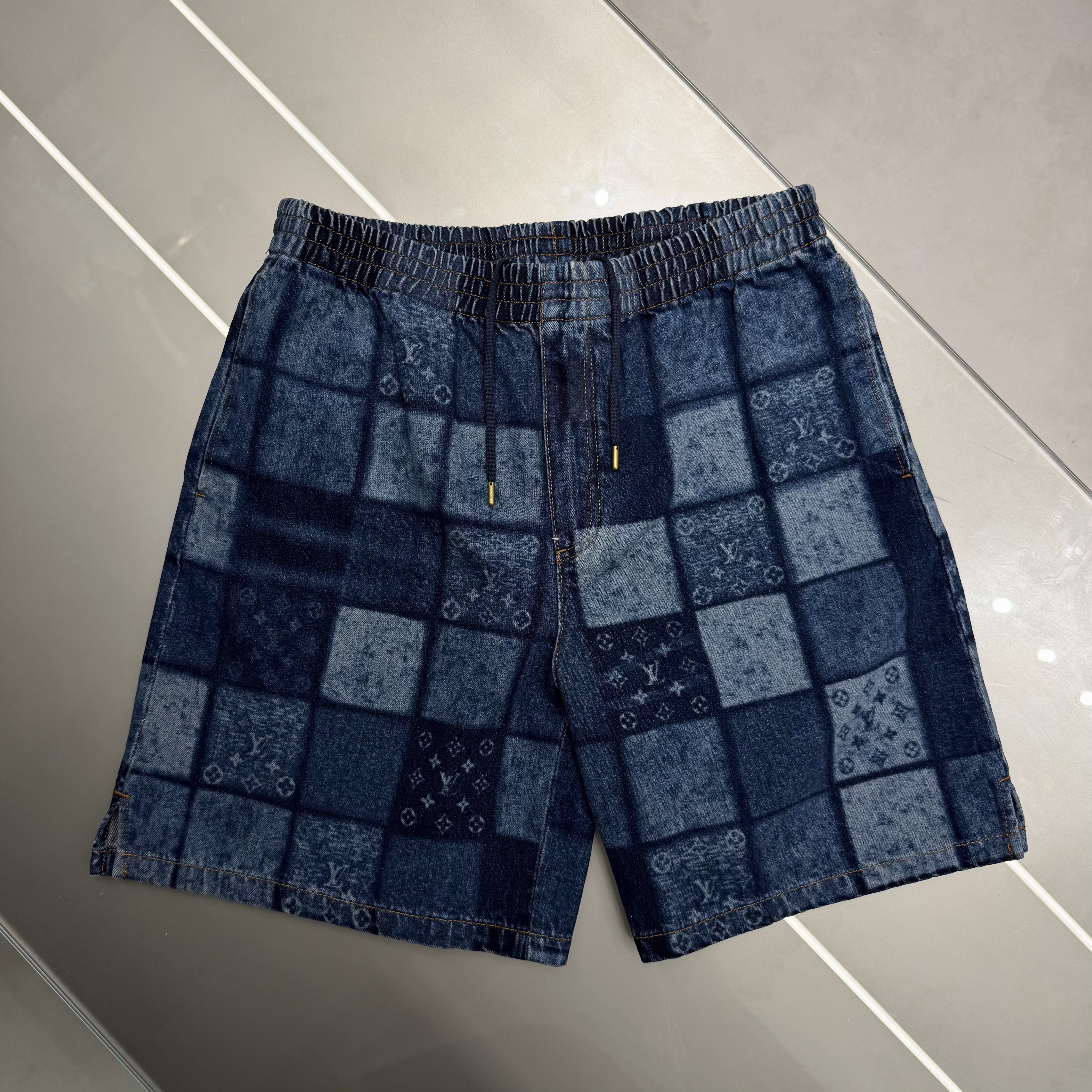 Quần Short LV_thumbnail_0