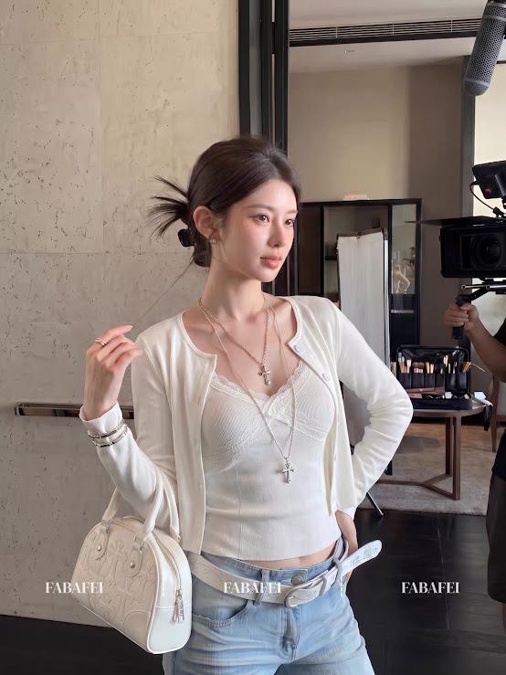 Lucas - Set áo 2 dây viền ren ngực đính nơ + áo khoác cardigan cài cúc_thumbnail_2