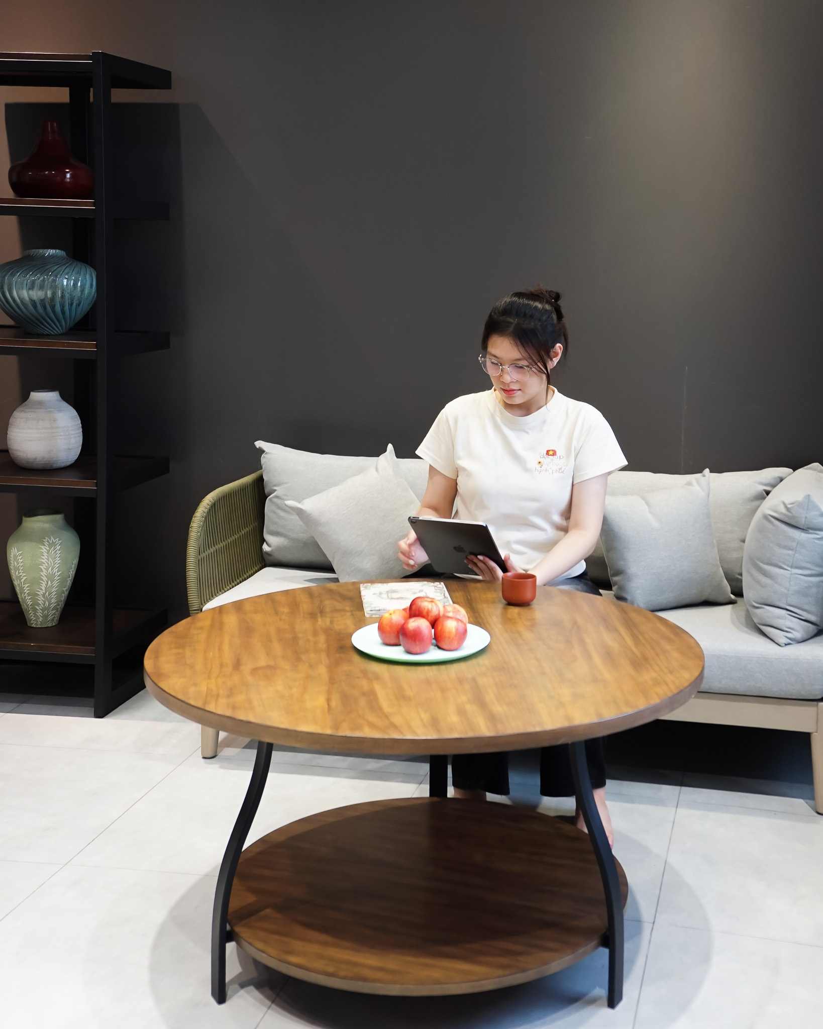 Bàn Sofa mặt tròn 17 Stories_thumbnail_4