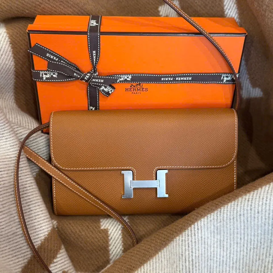 Hermès Constance Long To-Go