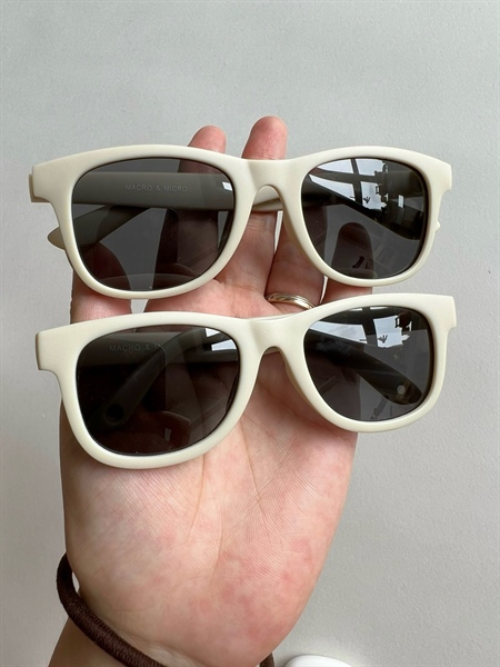 Classic Sunglasses 24 (Kính)