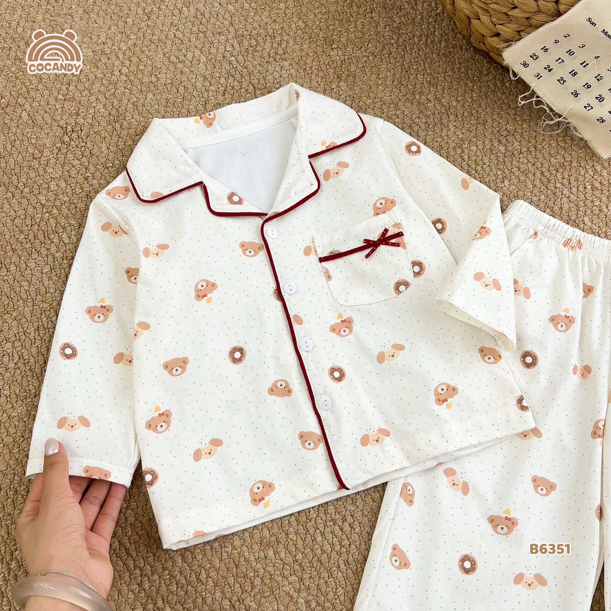 Bộ dài pijama TRẮNG gấu nâu viền đỏ_thumbnail_2